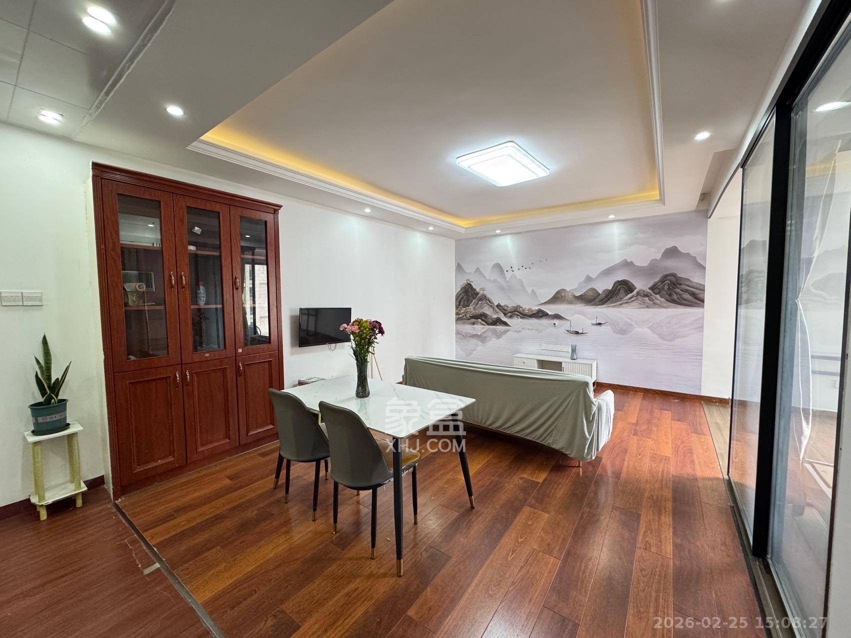 南山雍江汇（滨江国际新城）  3室2厅1卫    2880.0元/月