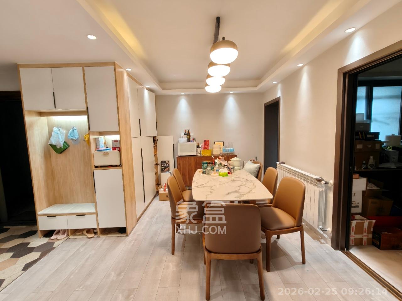 金色比华利  3室2厅2卫    98.0万