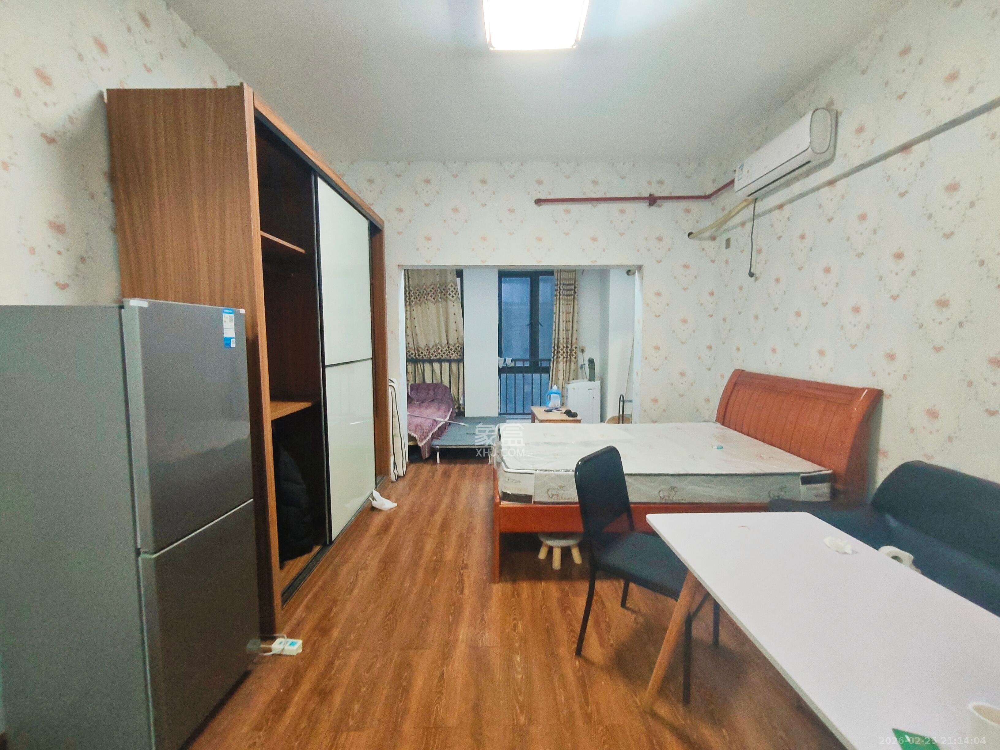 荣泰广场   50.0㎡      1300.0元/月