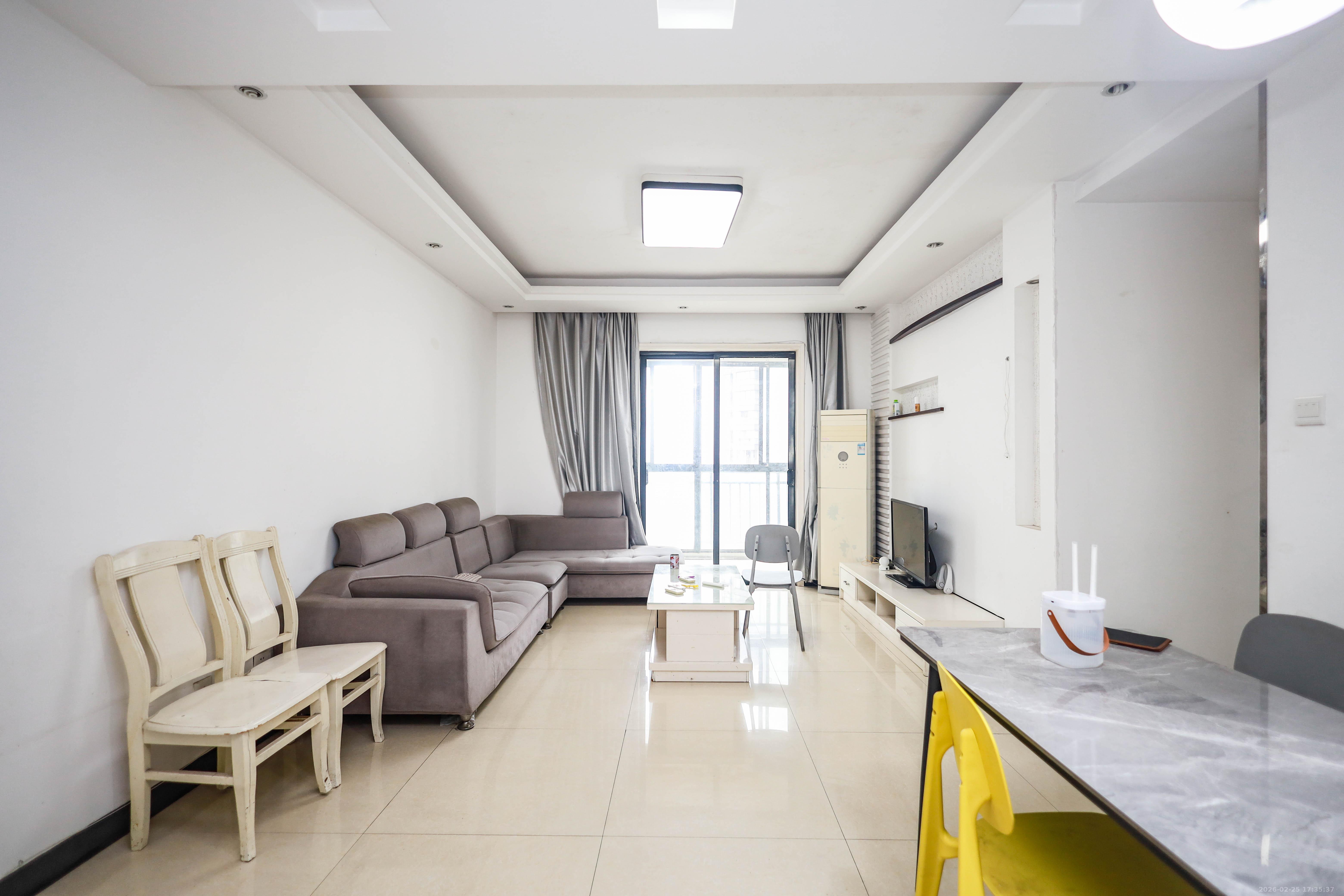 莱茵城  3室2厅1卫    65.0万