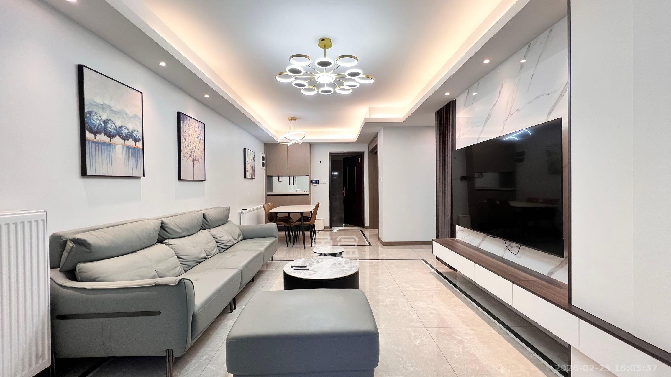 龙湖铂金中心（龙湖春江郦城）  3室2厅2卫    4700.0元/月