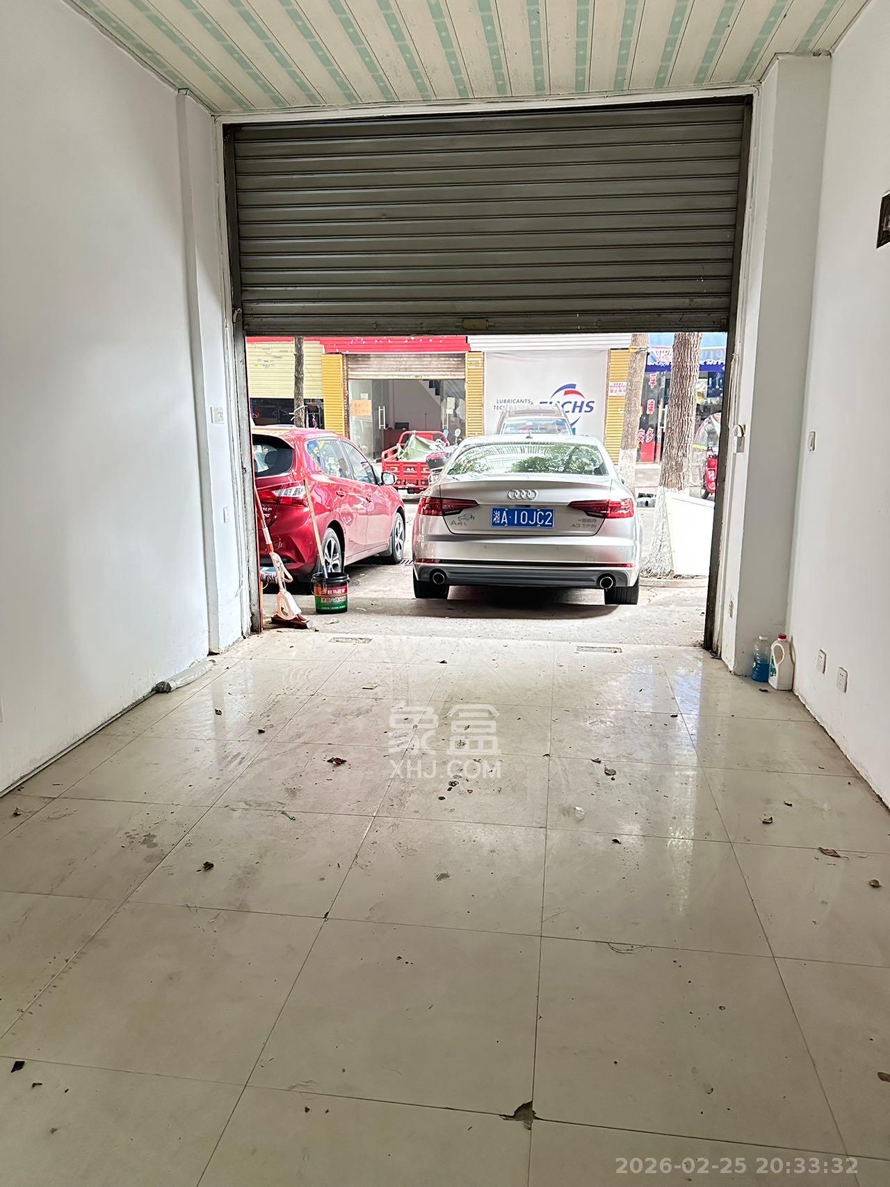 中南汽车世界   22.0㎡      900.0元/月室内图