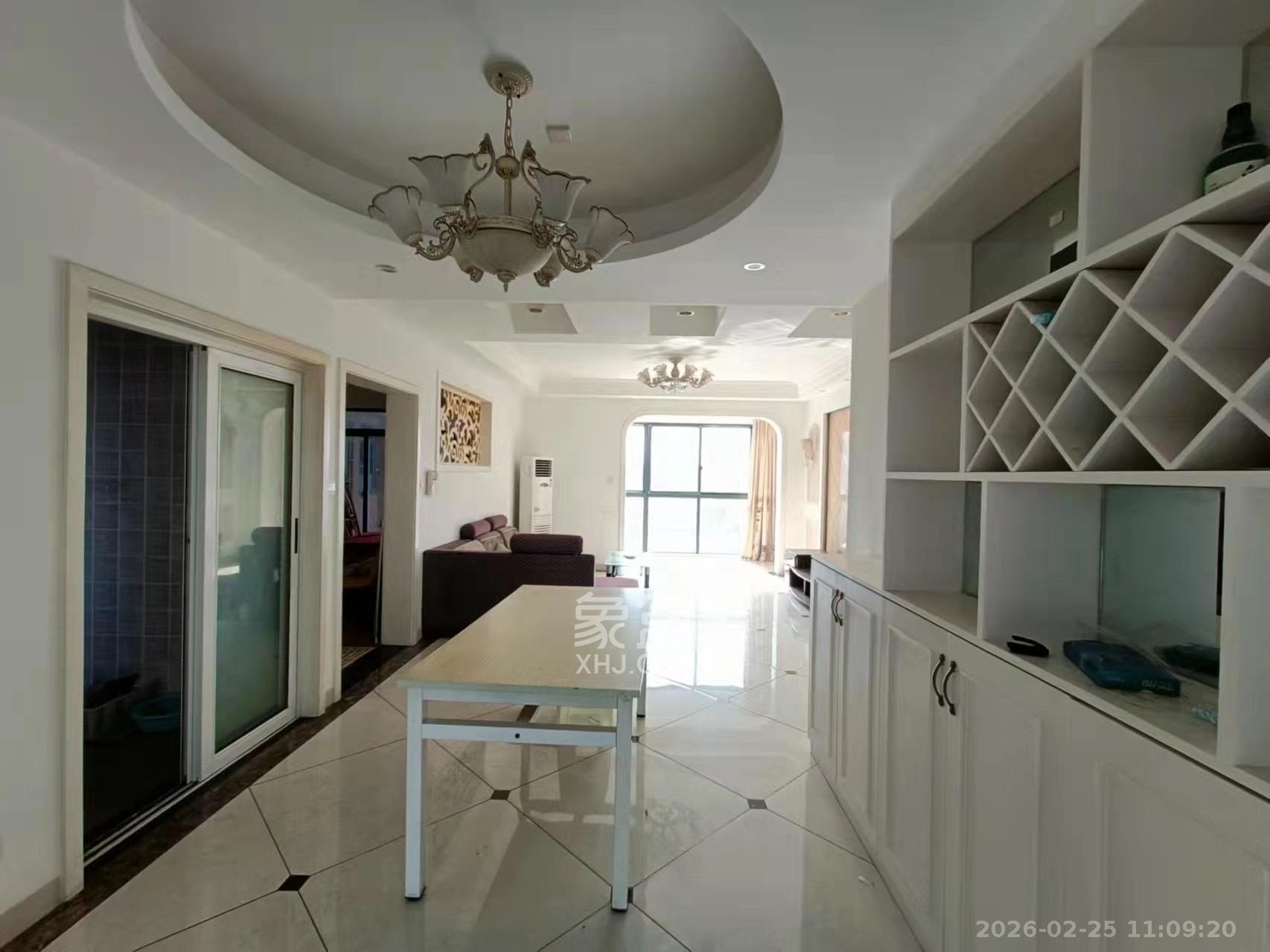 才子佳苑一期/二期  4室2厅2卫    2600.0元/月