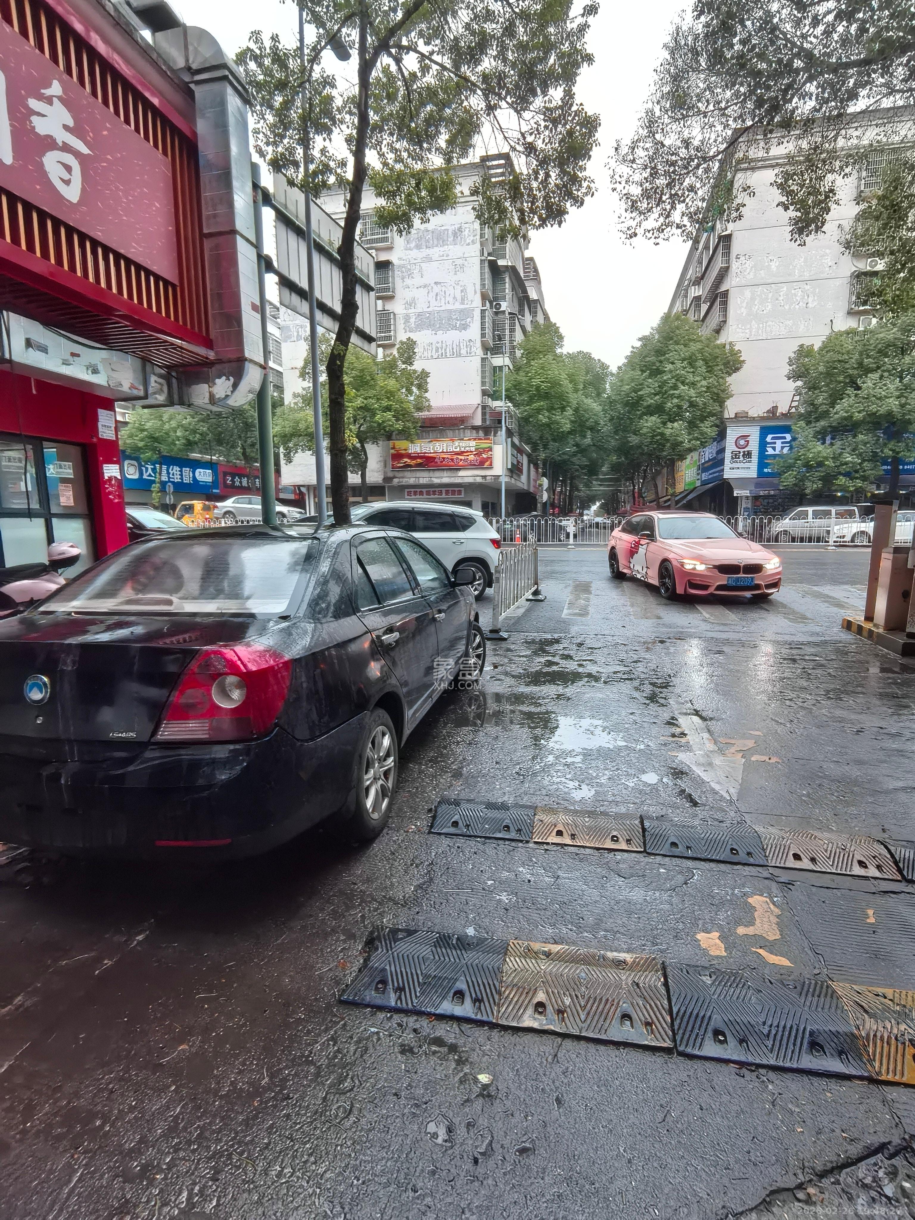 中南汽车世界   24.0㎡      700.0元/月室内图