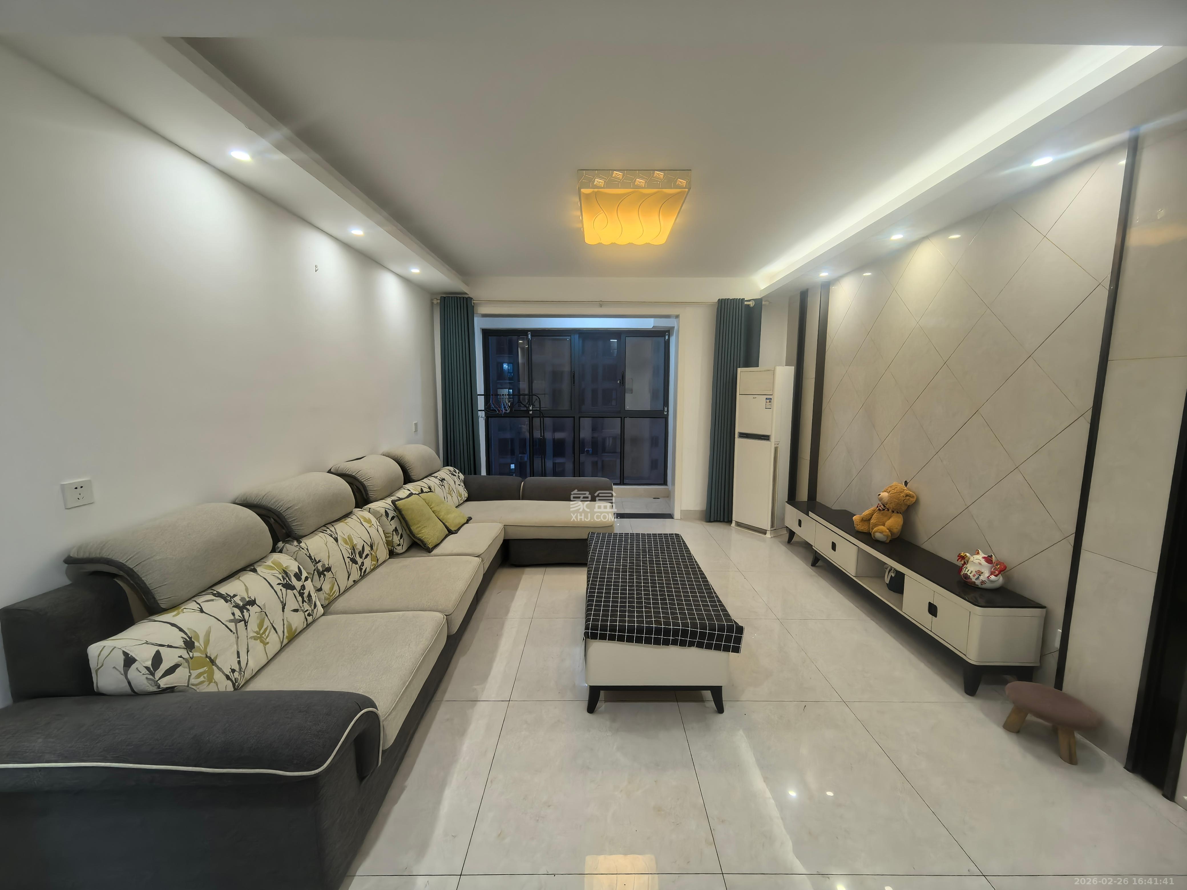 泰龙华府  1室0厅0卫    2600.0元/月