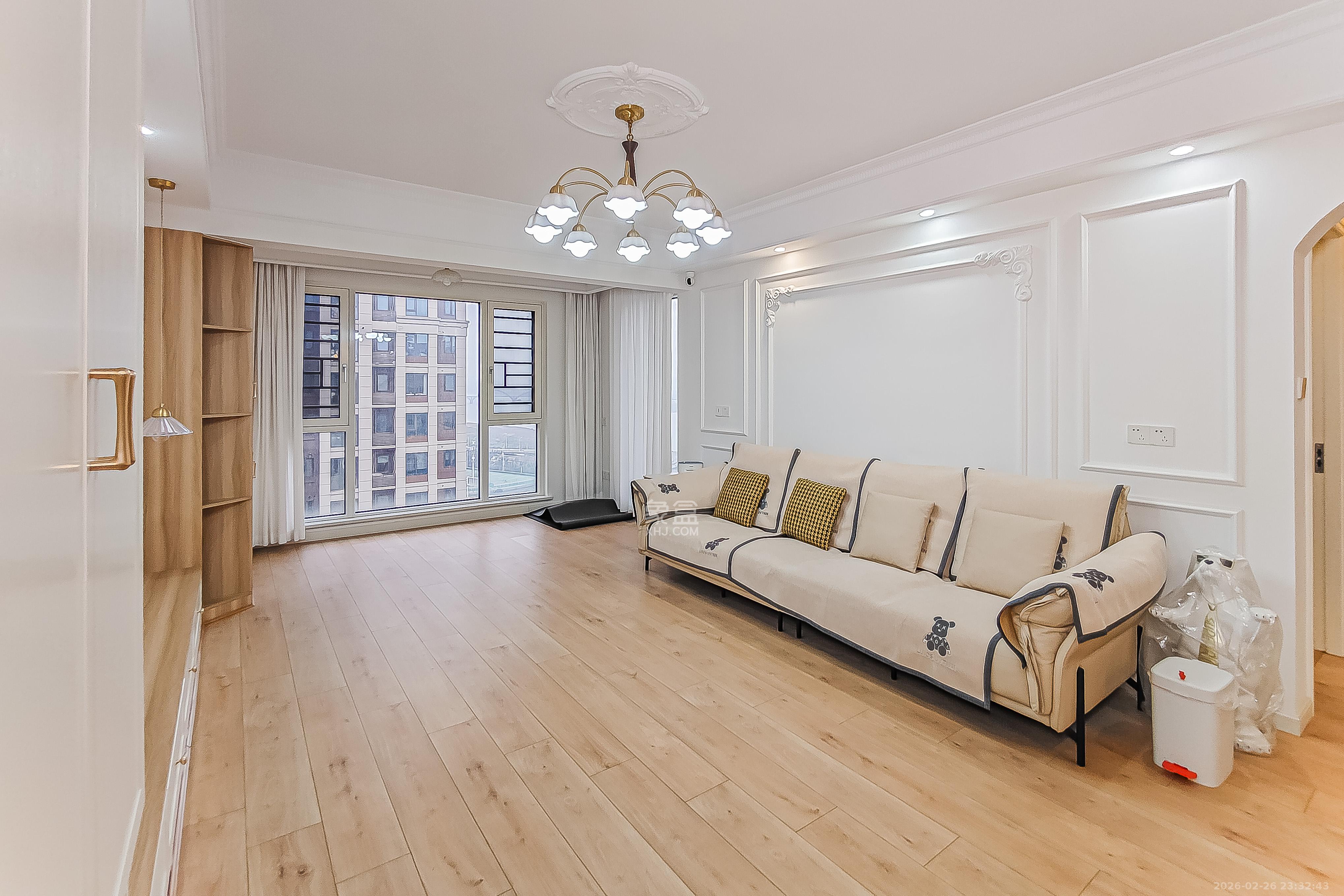 龙湖春江悦茗  3室2厅2卫    175.0万