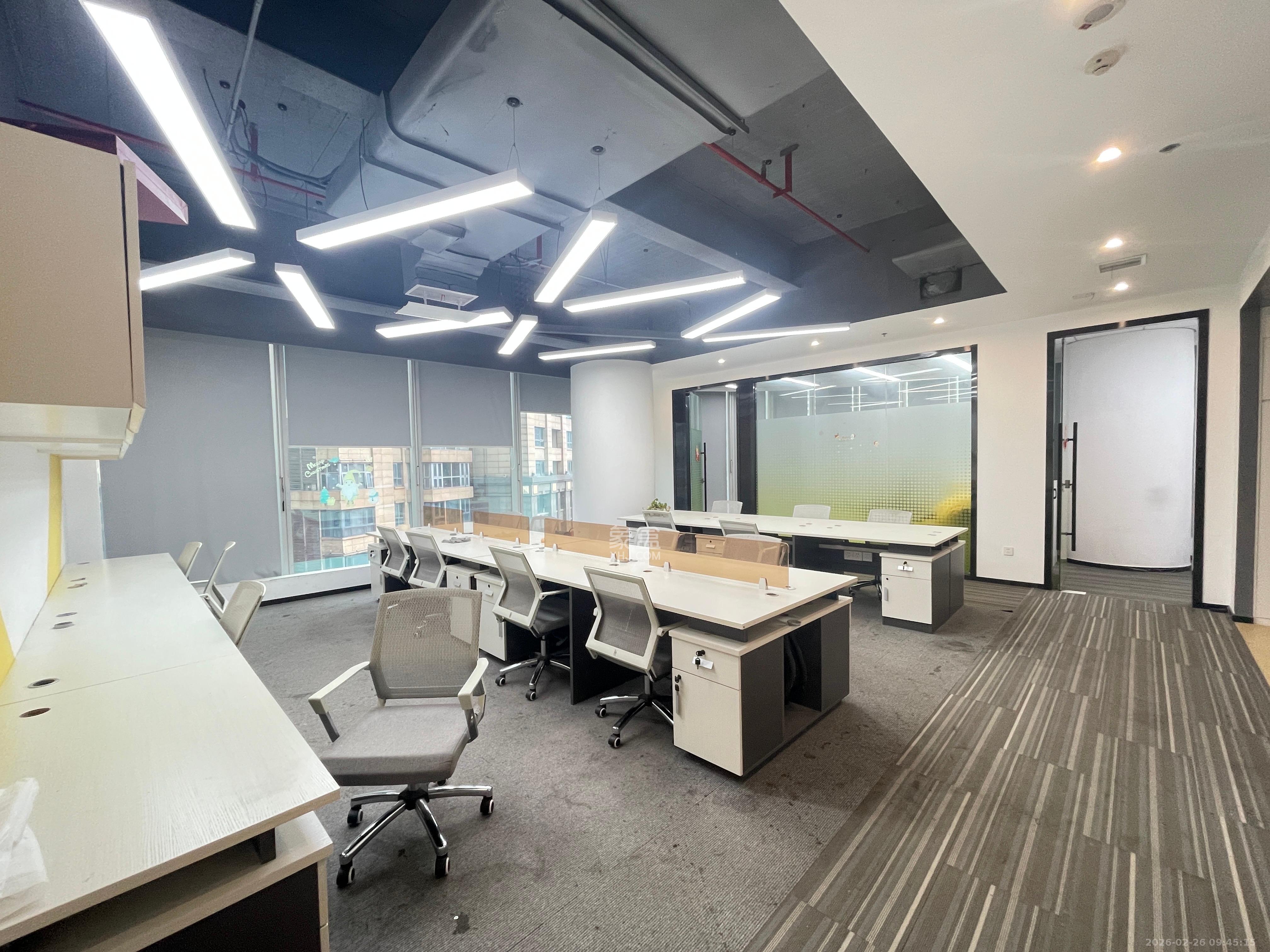 保利国际广场   327.0㎡      15000.0元/月室内图