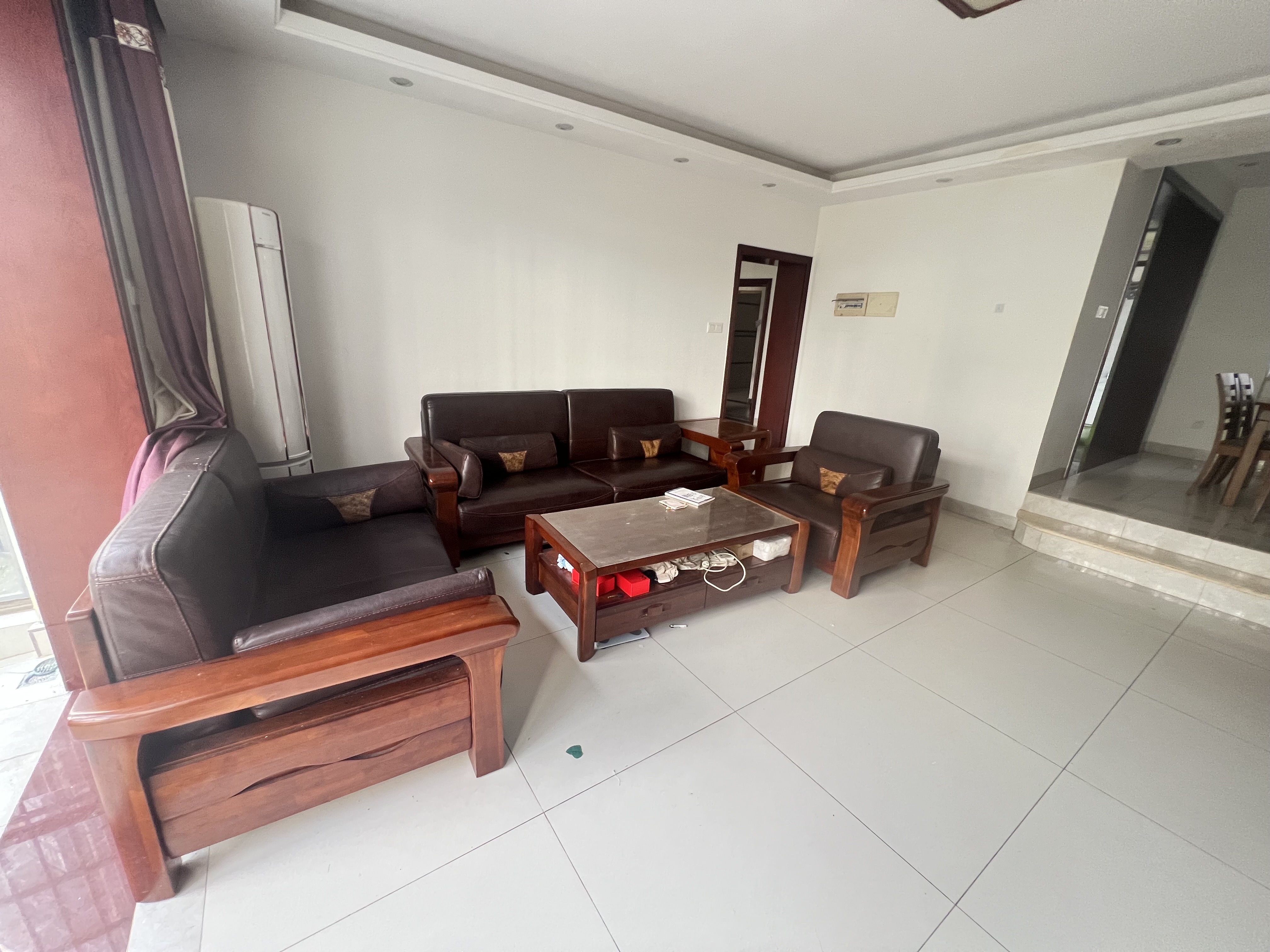 泉海好家园  4室2厅2卫    170.0万