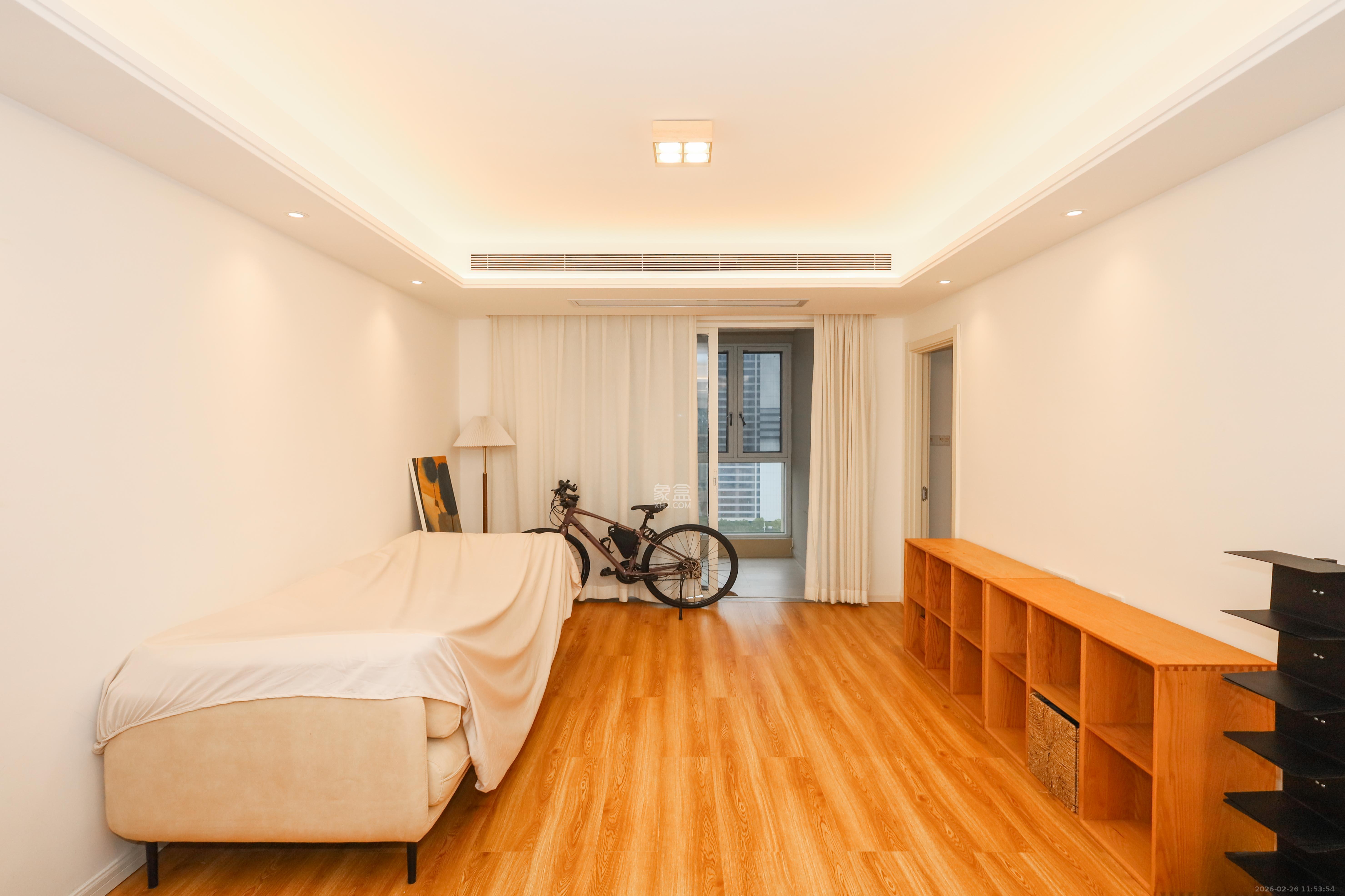 万科金色梦想A区  3室2厅2卫    112.0万