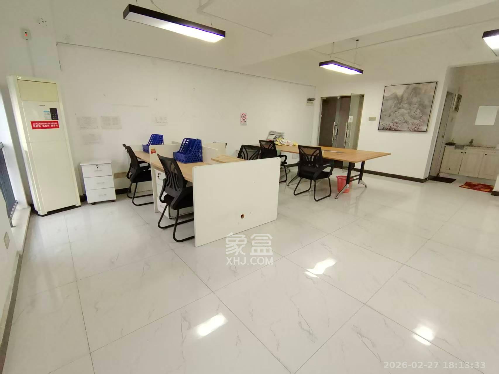 荣泰广场   108.0㎡      3000.0元/月室内图