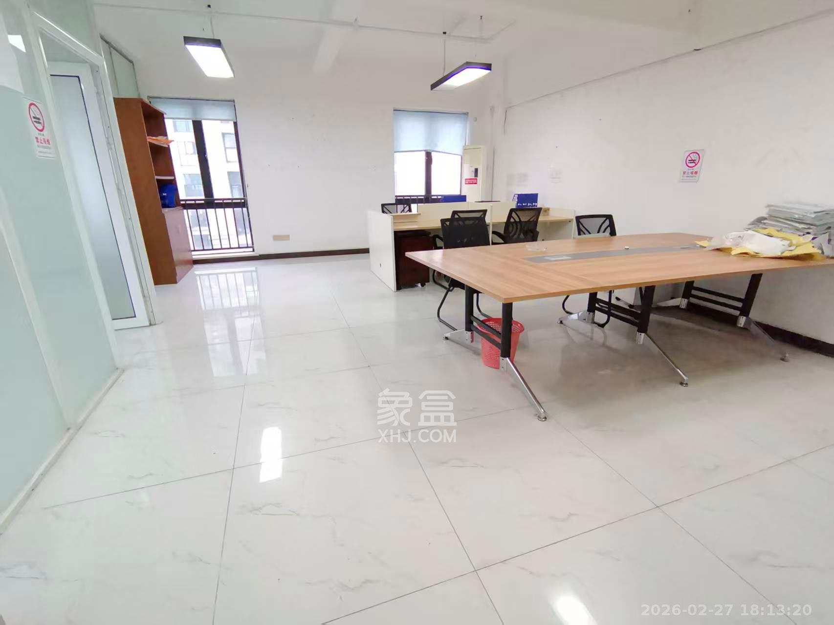 荣泰广场   108.0㎡      3000.0元/月室内图