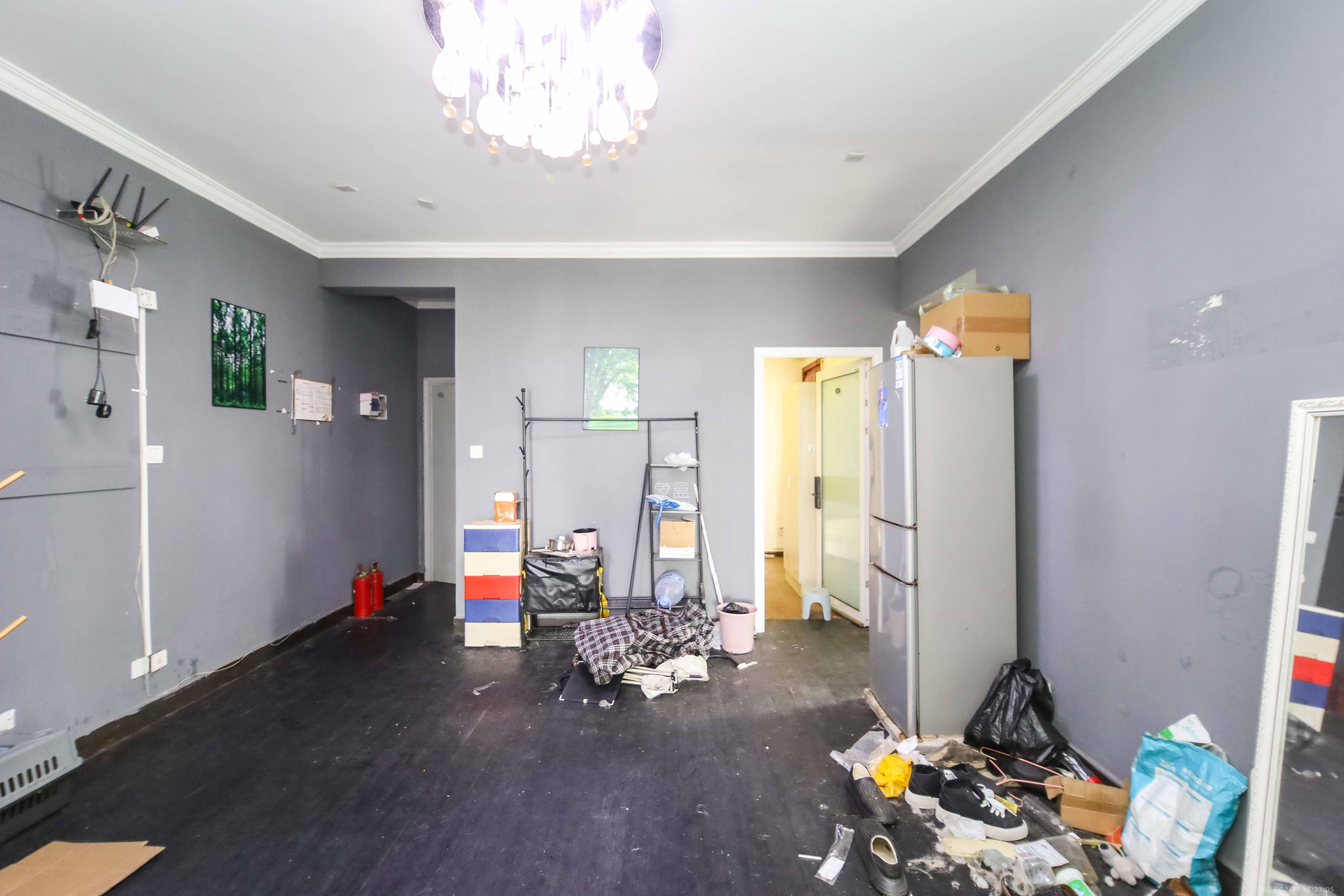 左岸右岸  3室2厅2卫    68.8万