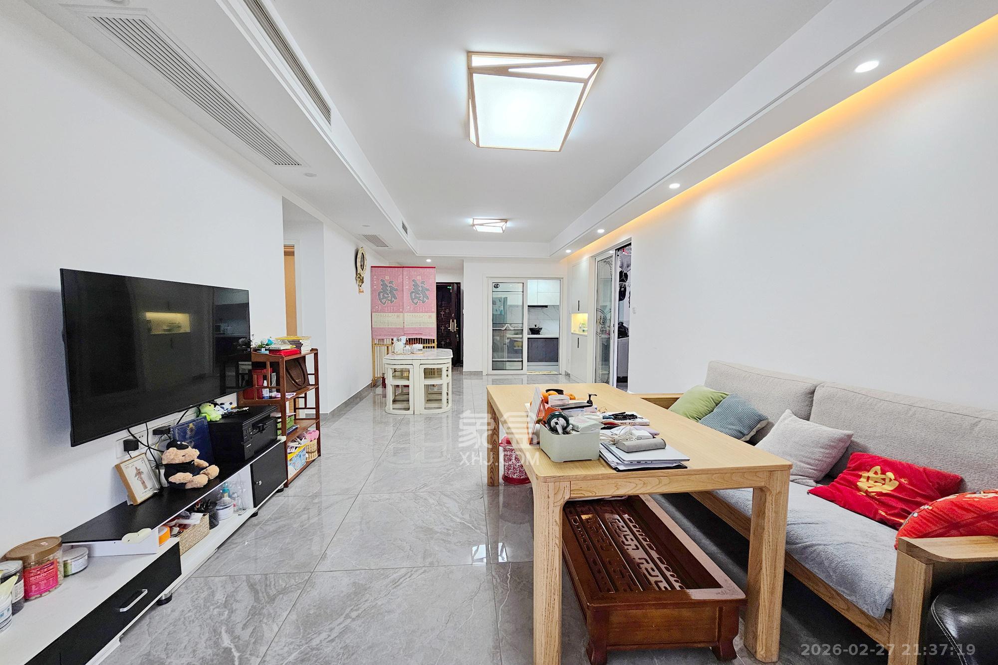 长房东旭国际  3室2厅1卫    105.0万