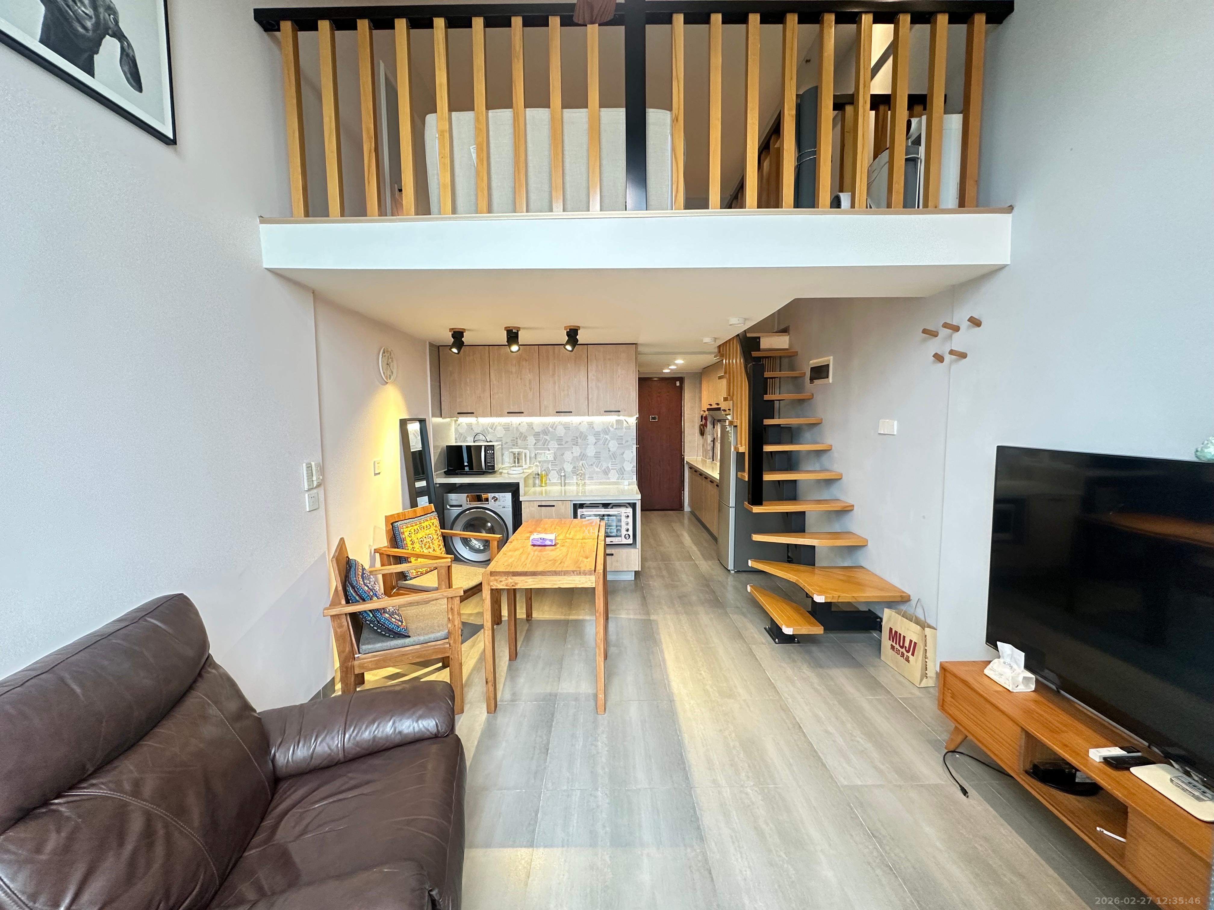 达美溪湖湾  1室1厅1卫    2400.0元/月