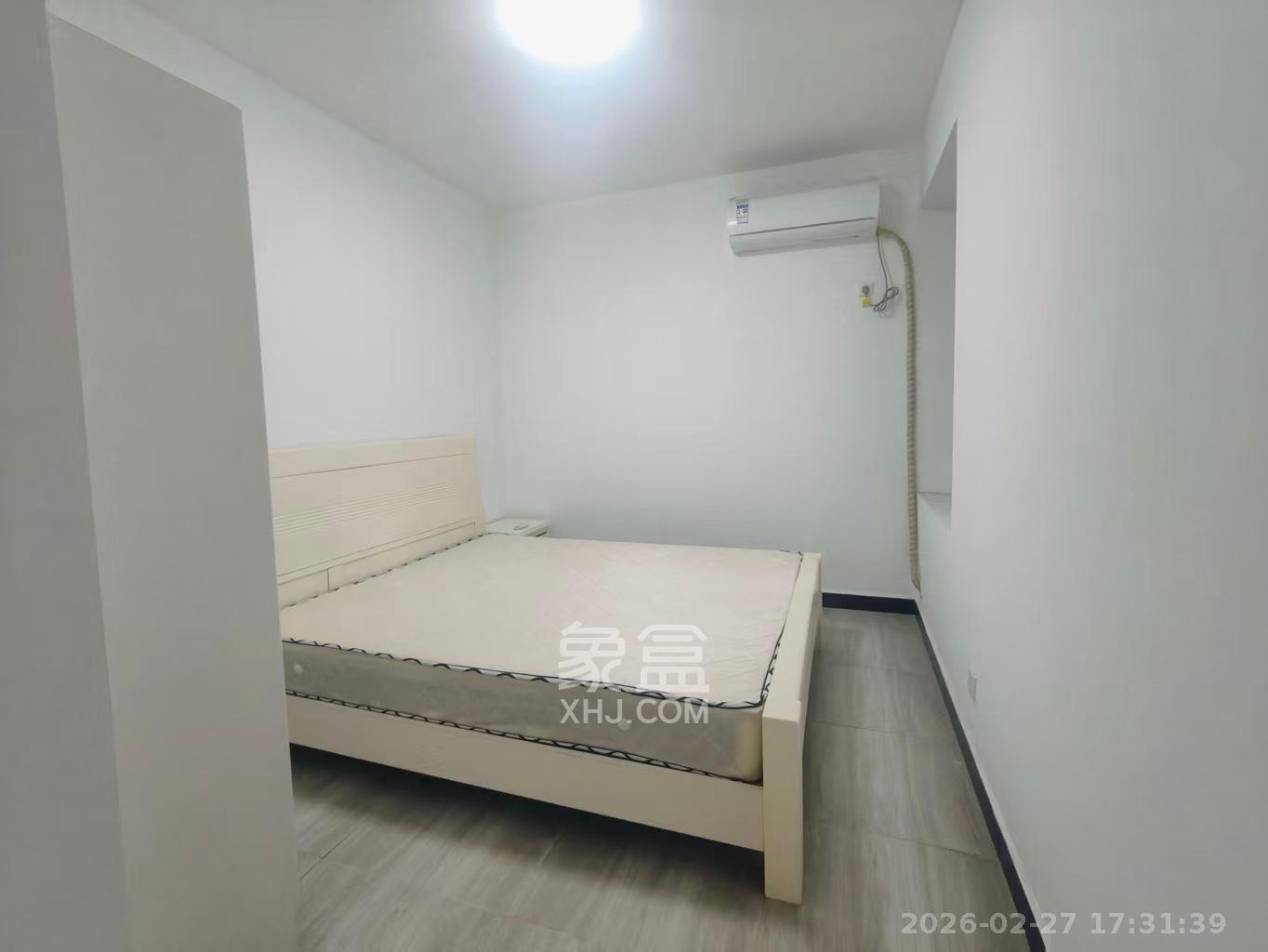 明发阅江悦府二期  3室2厅1卫    1700.0元/月