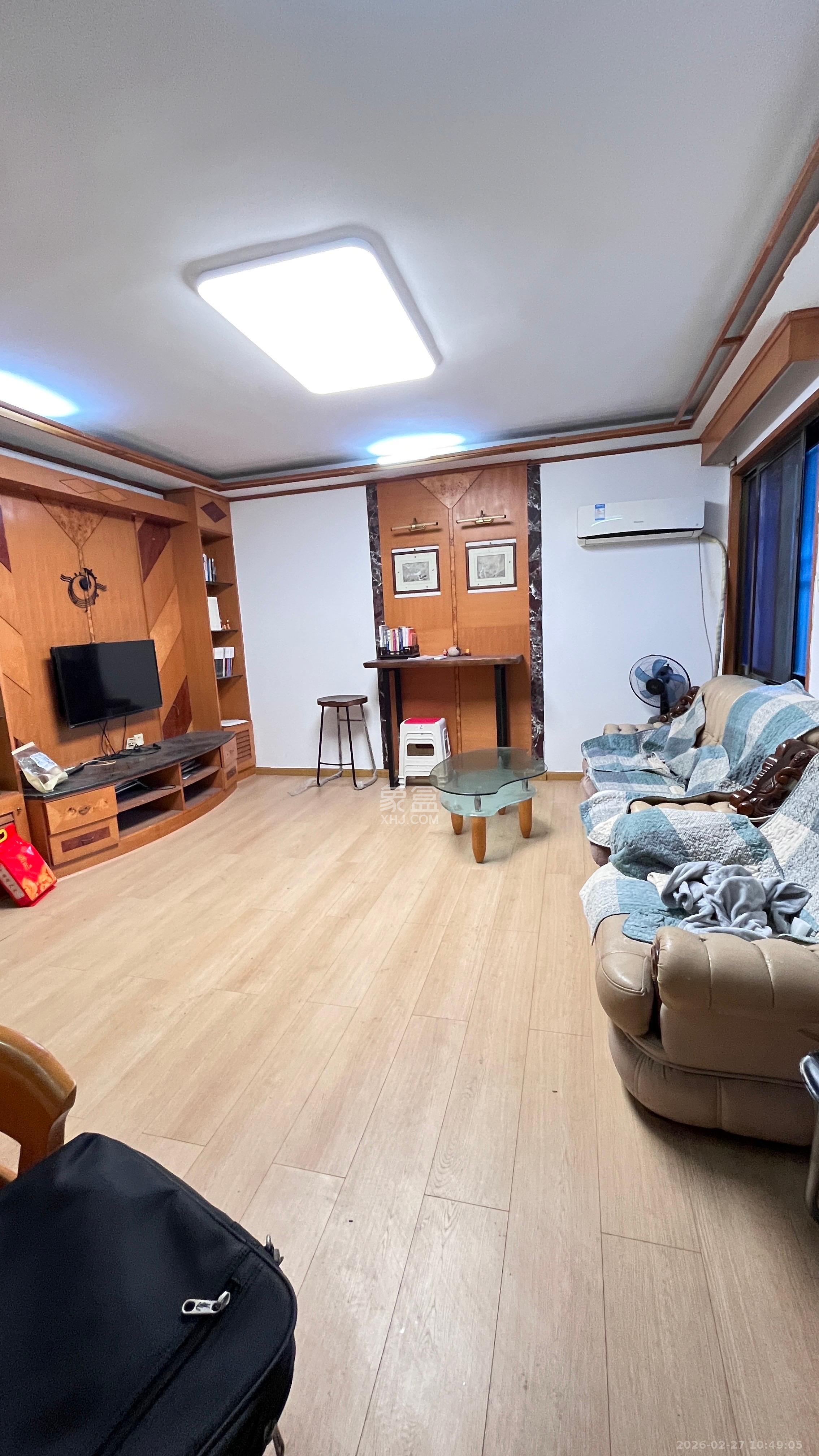 银园公寓（芙蓉区）  3室2厅1卫    2600.0元/月