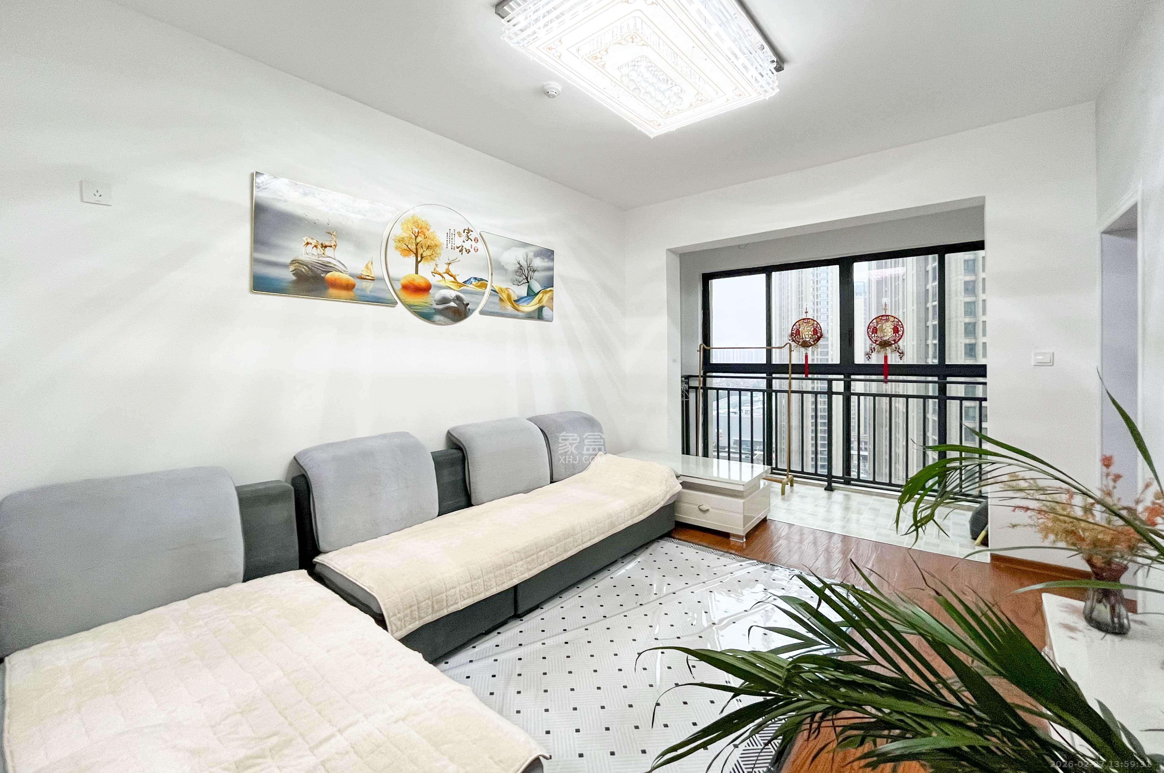 中建梅溪湖中心  3室2厅1卫    102.0万