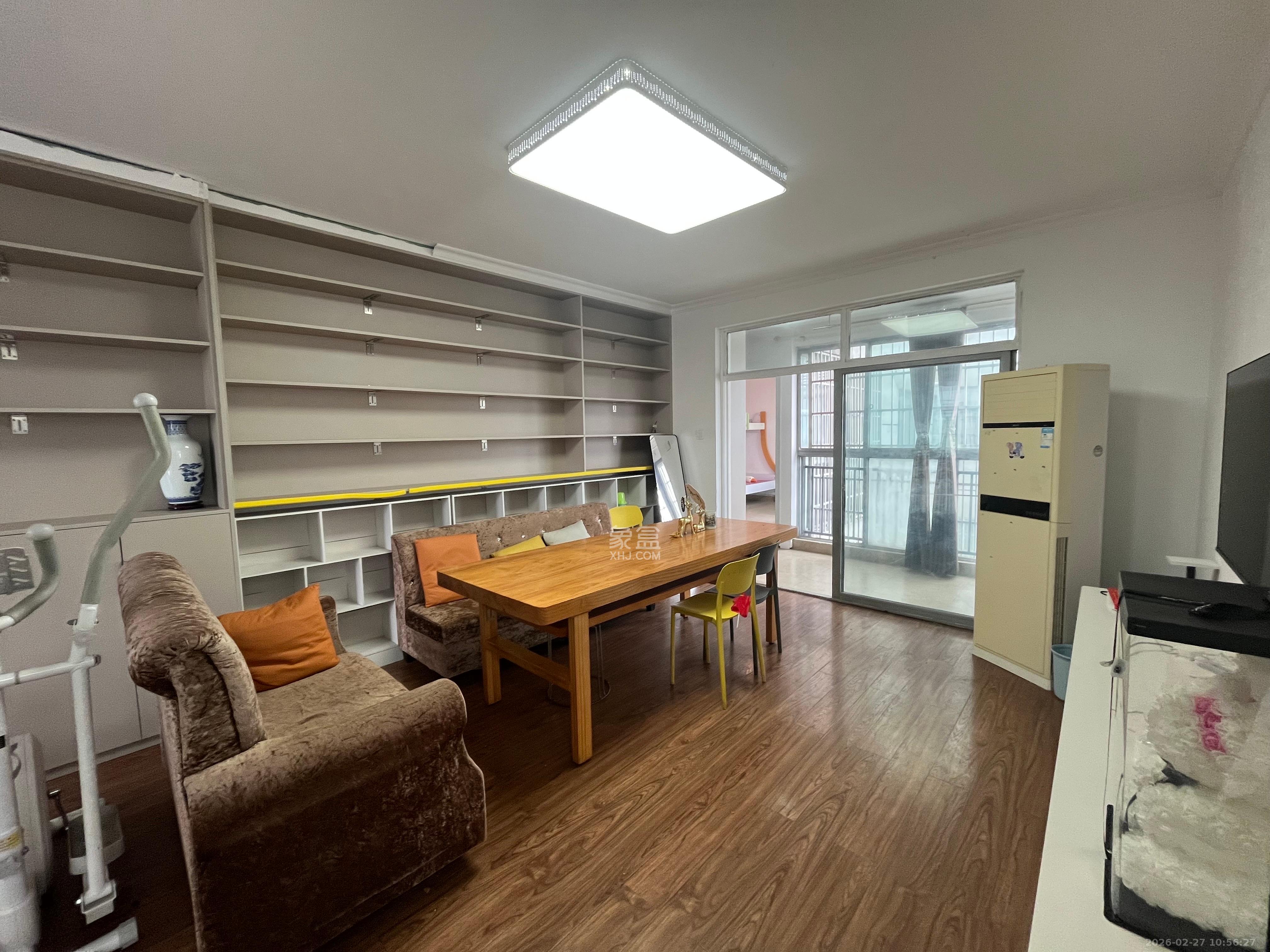 友阿光大大厦  3室2厅2卫    2800.0元/月