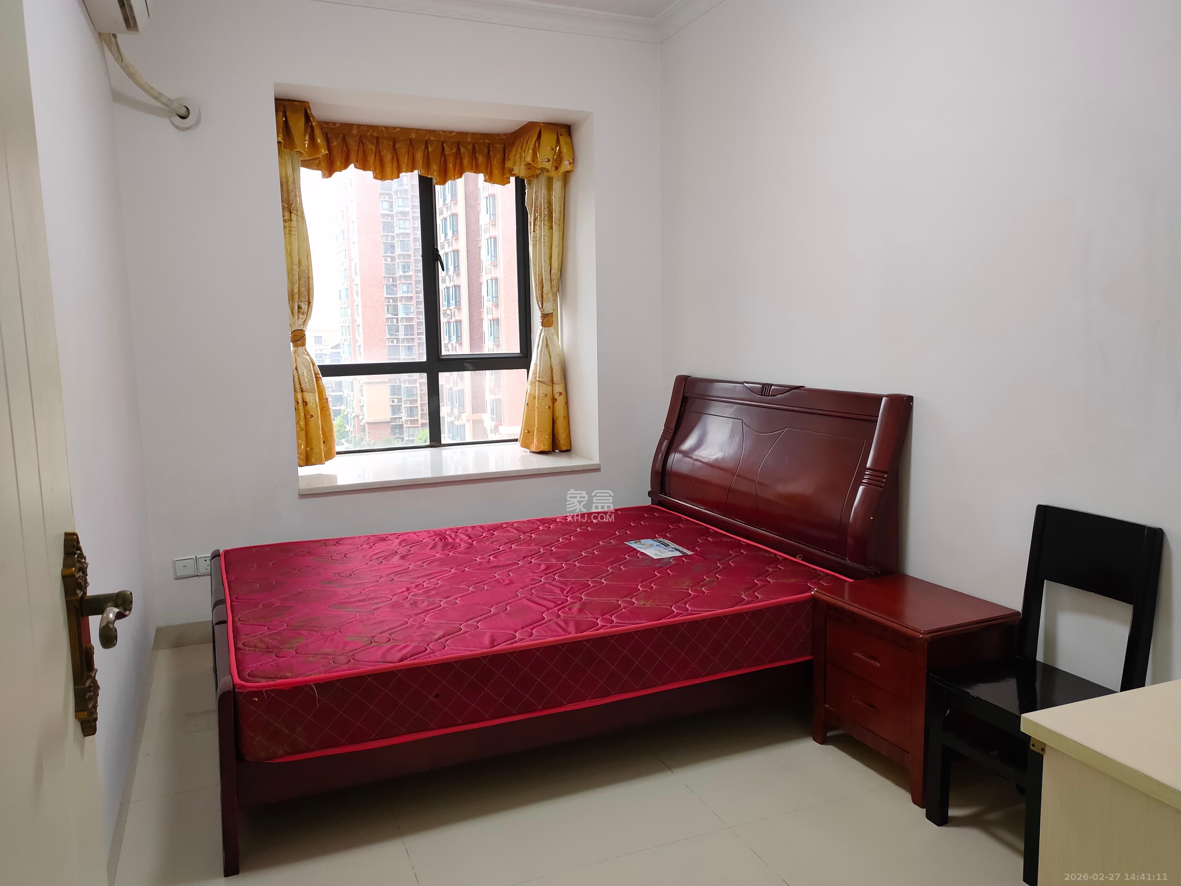 百纳广场（百纳公寓）