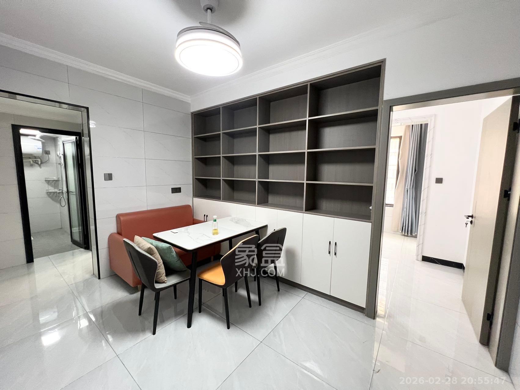 东合新苑  2室2厅1卫    1700.0元/月