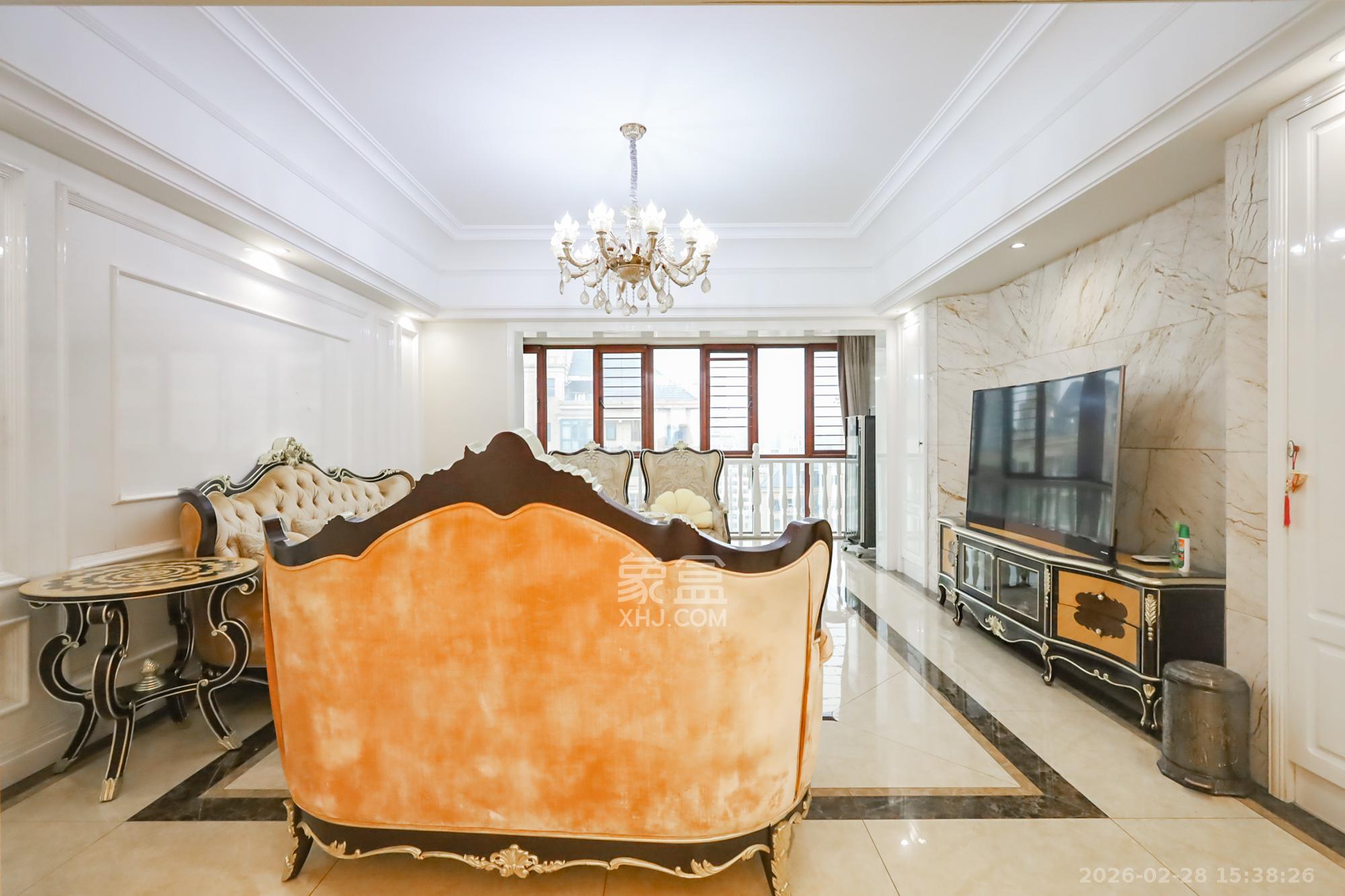 八方和园  6室3厅3卫    580.0万