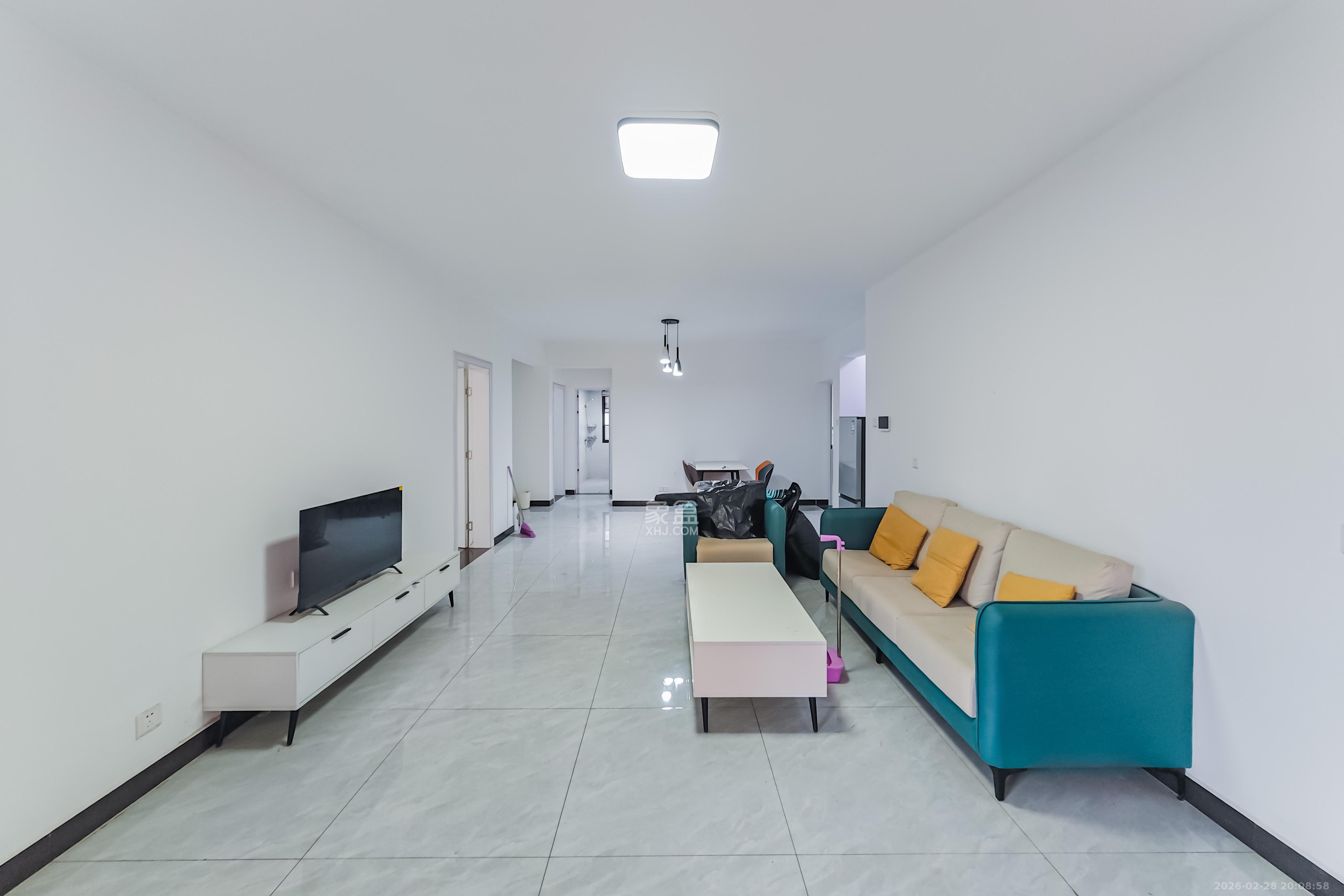 半山壹号  3室2厅2卫    126.0万