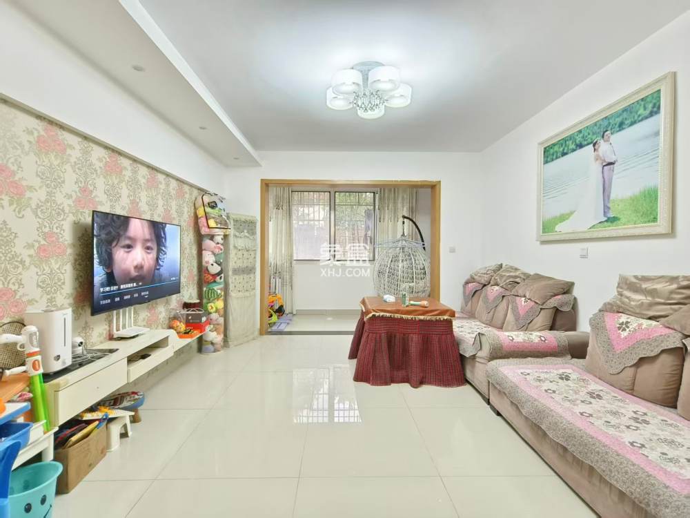 先锋安置小区  3室2厅2卫    29.8万