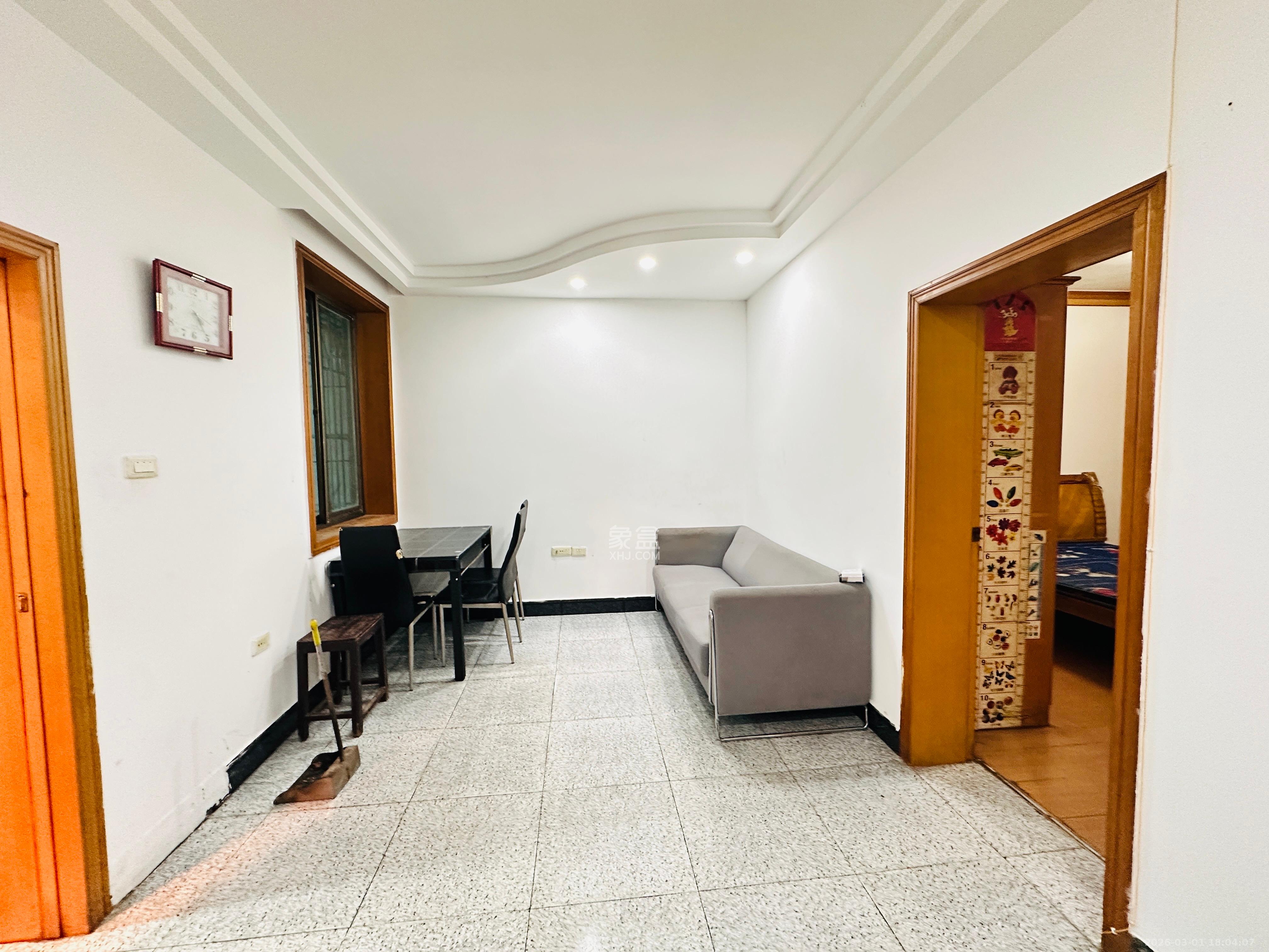 解放四村石子冲  2室1厅1卫    1300.0元/月