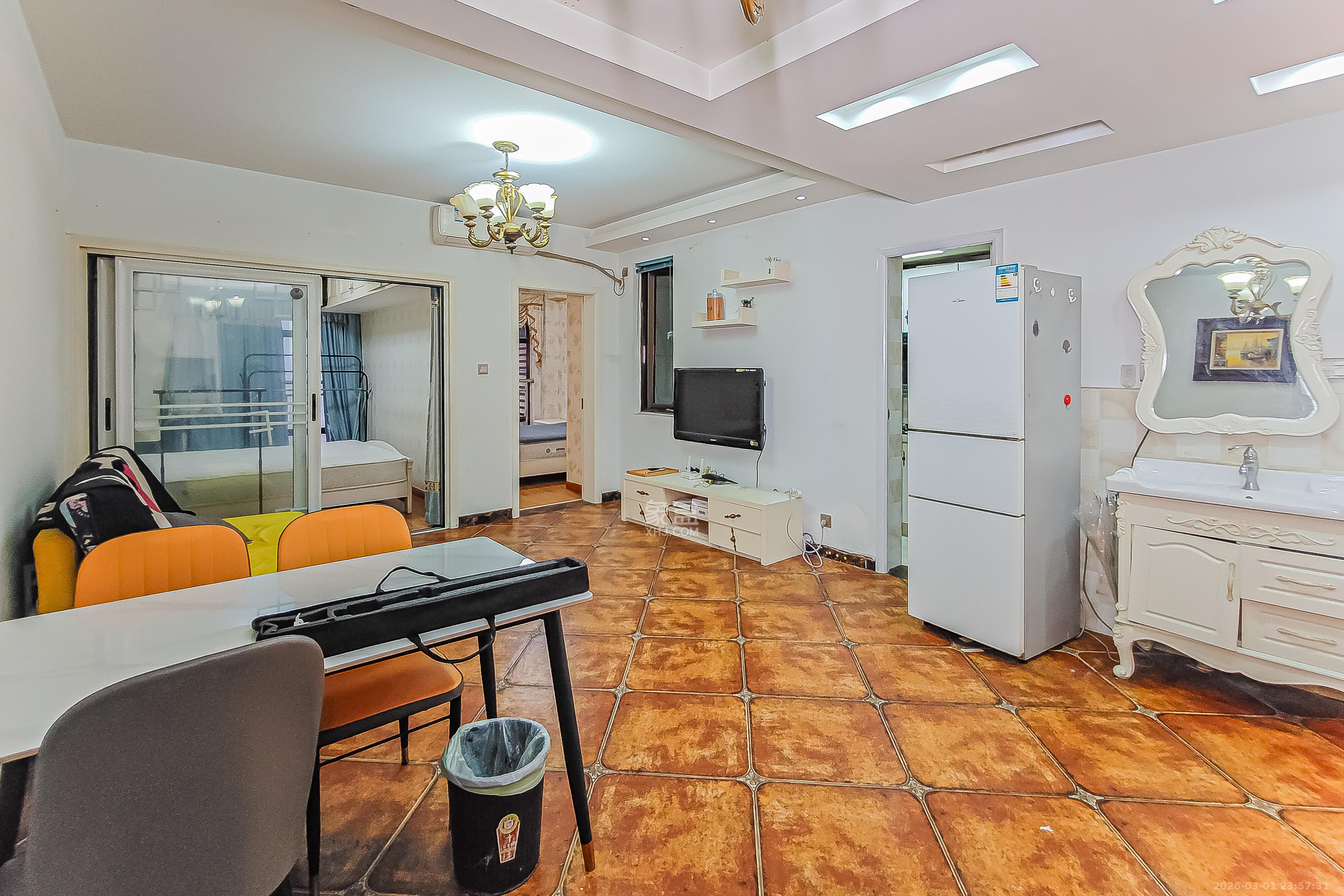 铂宫  2室1厅1卫    75.0万