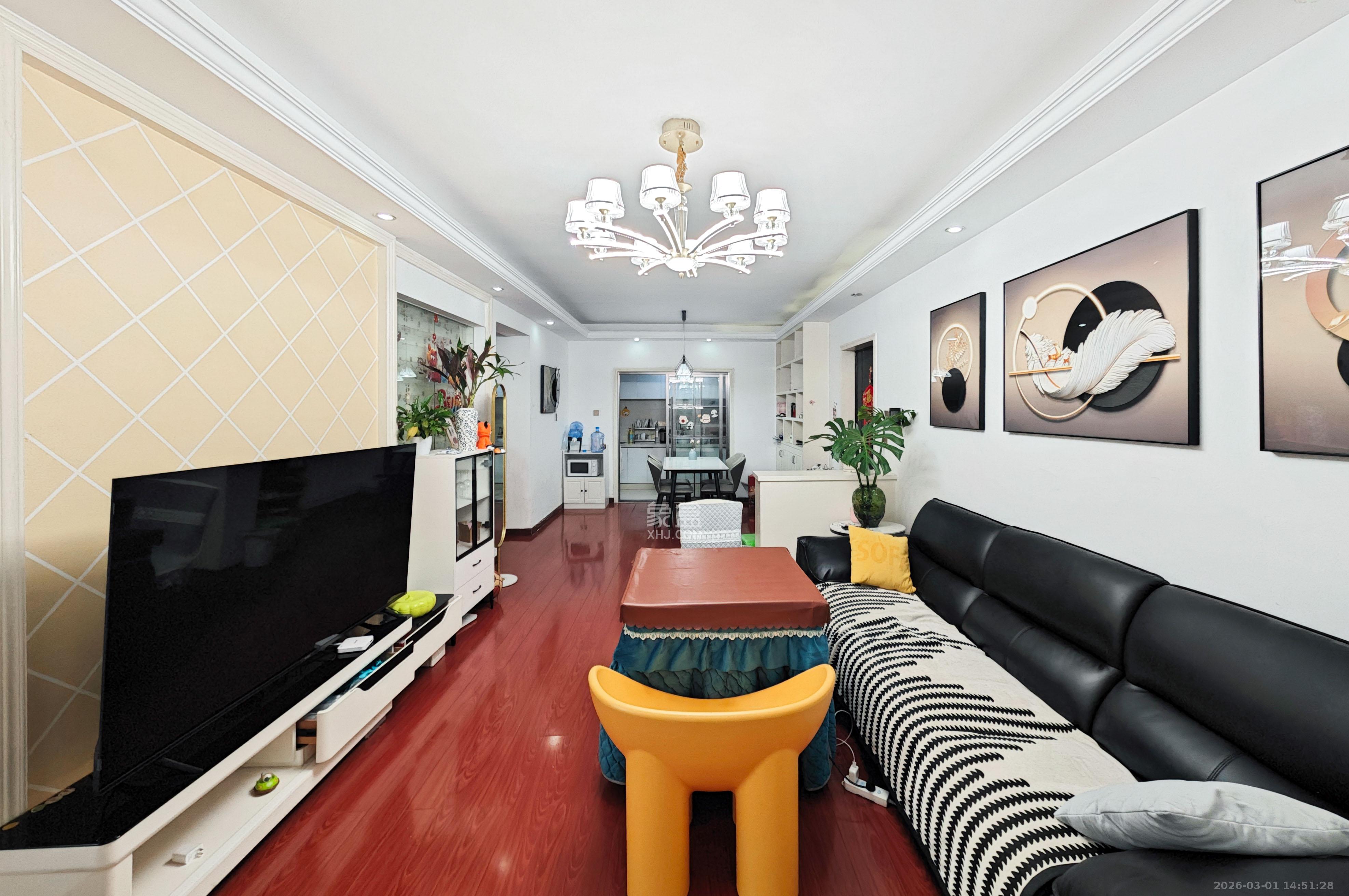 中海梅溪湖壹号  3室2厅1卫    129.0万