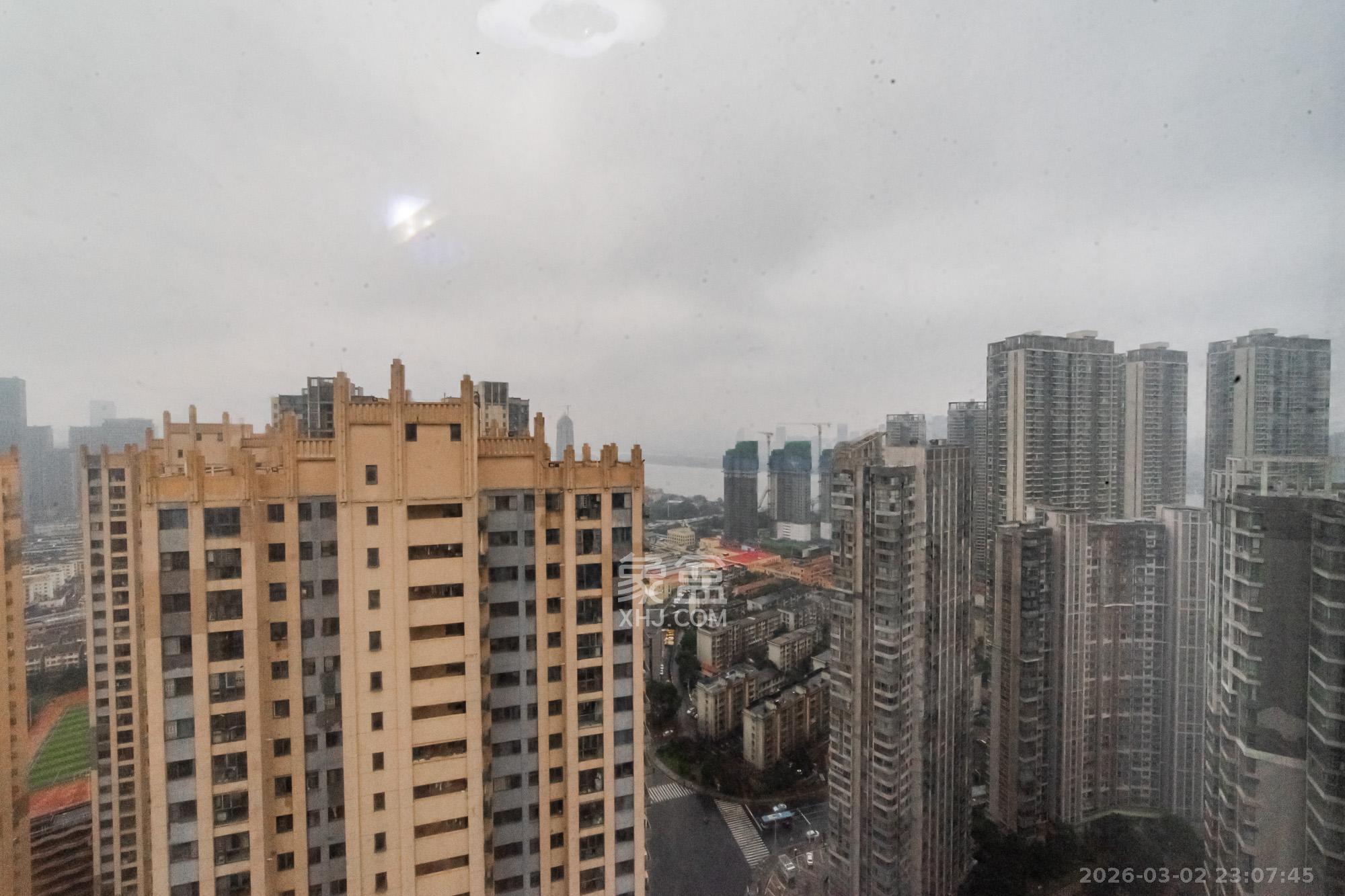 北辰三角洲E6区  3室2厅1卫    136.0万其他