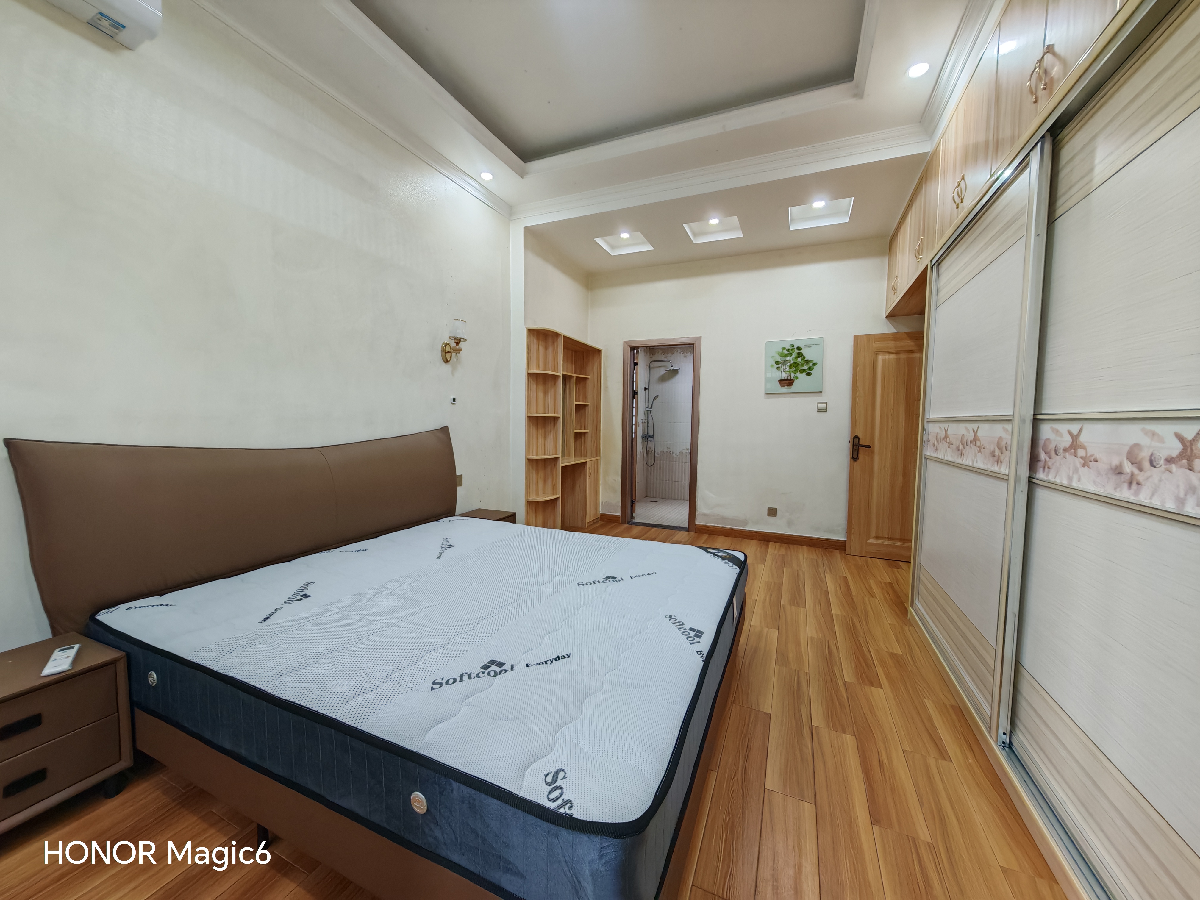 山城上品  3室2厅2卫    60.0万