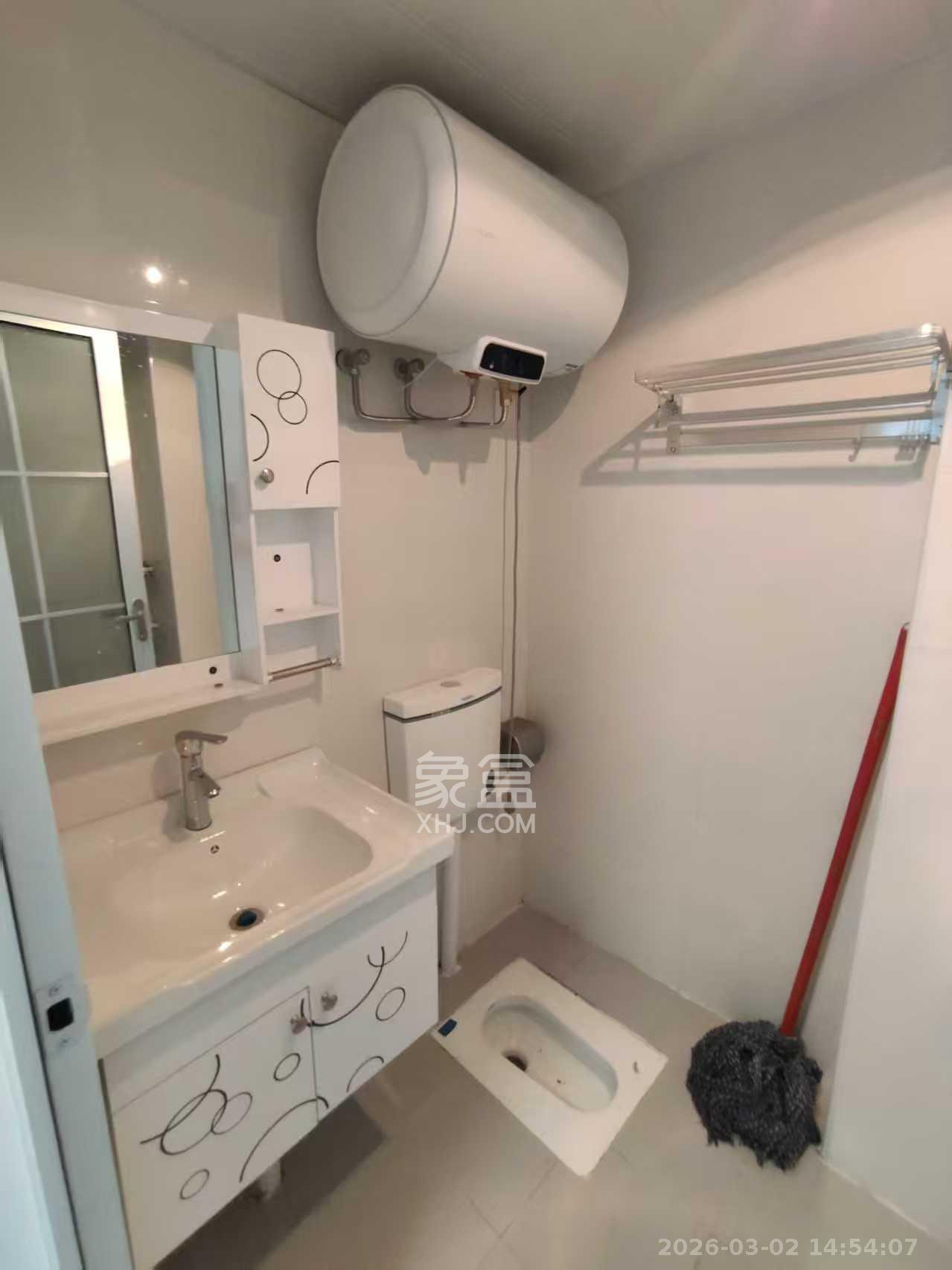 荣泰广场   50.0㎡      1300.0元/月室内图