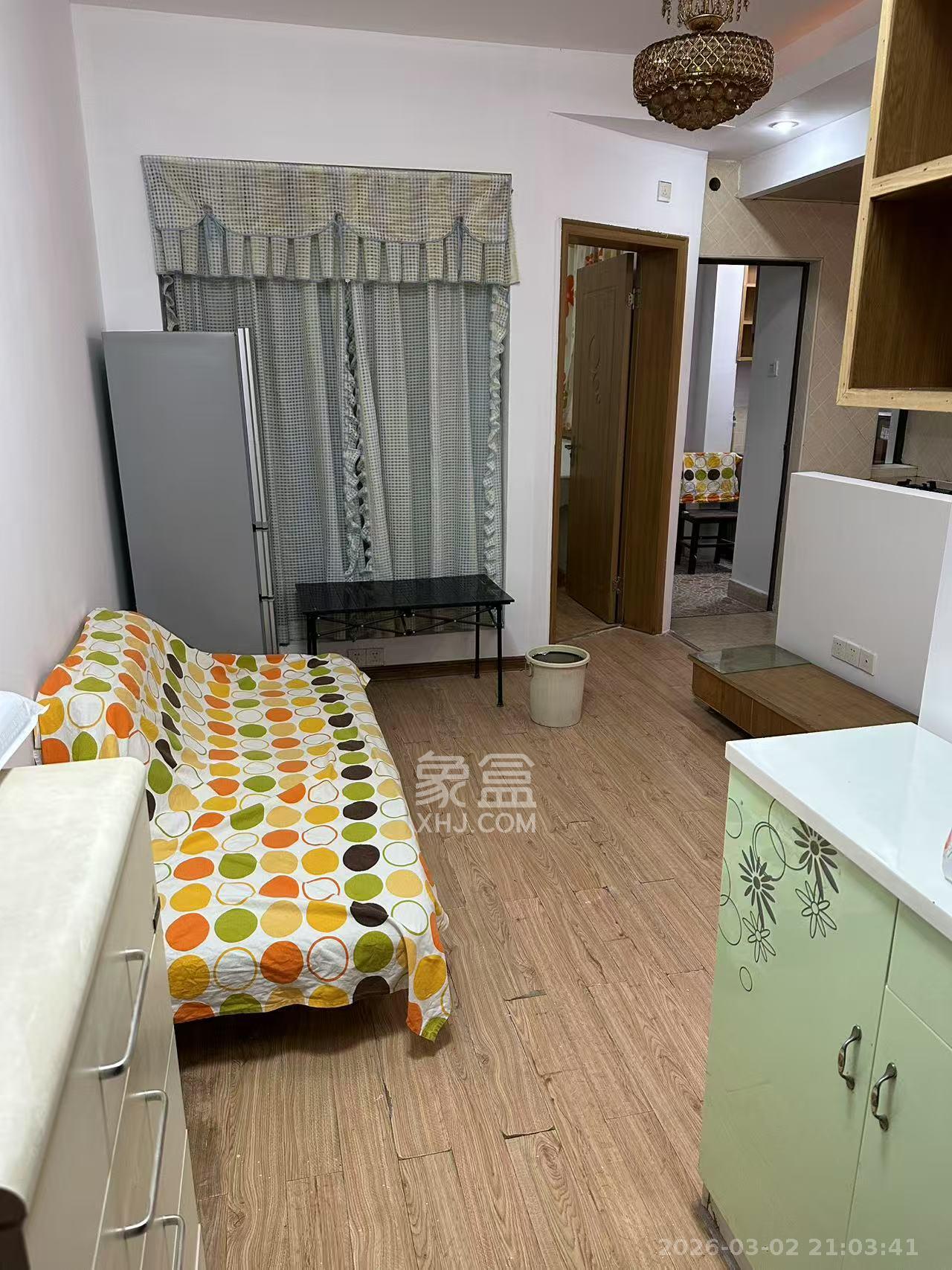 童话里  2室2厅1卫    1500.0元/月