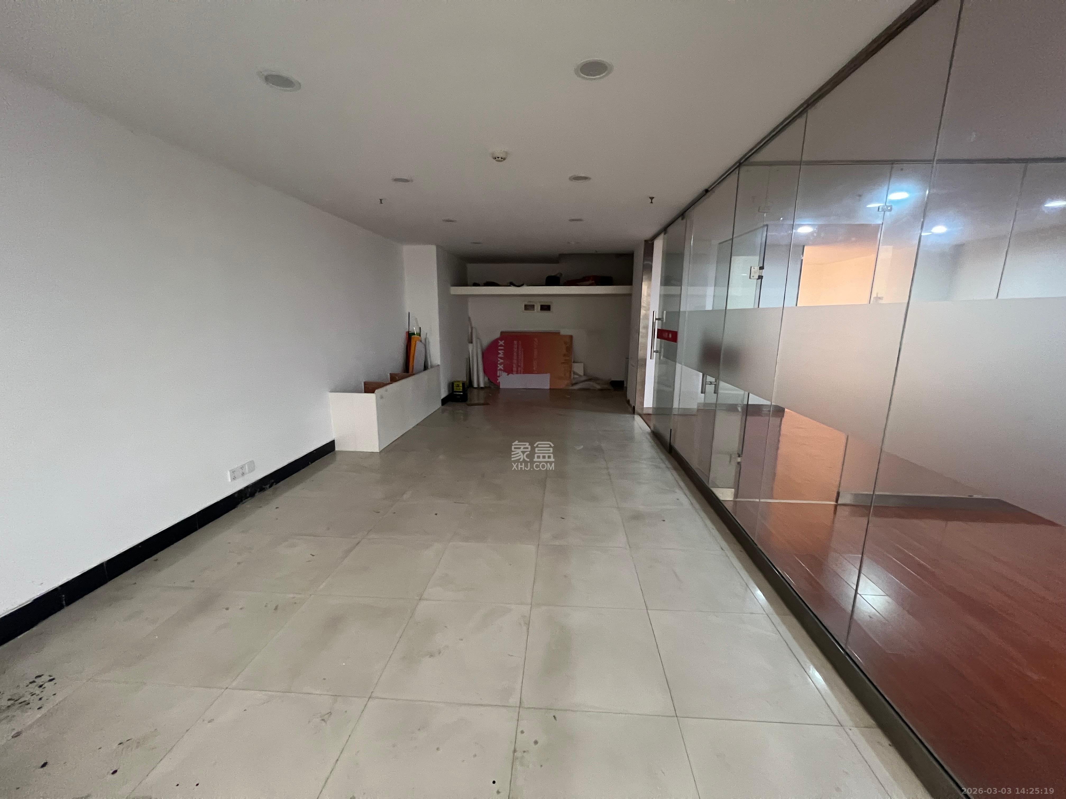 百脑汇大厦（友阿百货）   113.0㎡      3400.0元/月室内图