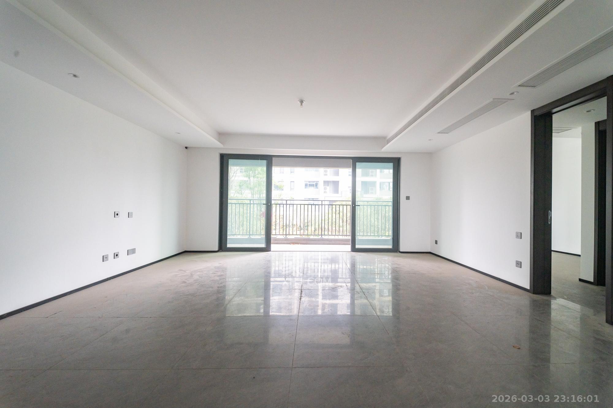 万科松湖天地  188平精装大平层洋房 亏40个诚出