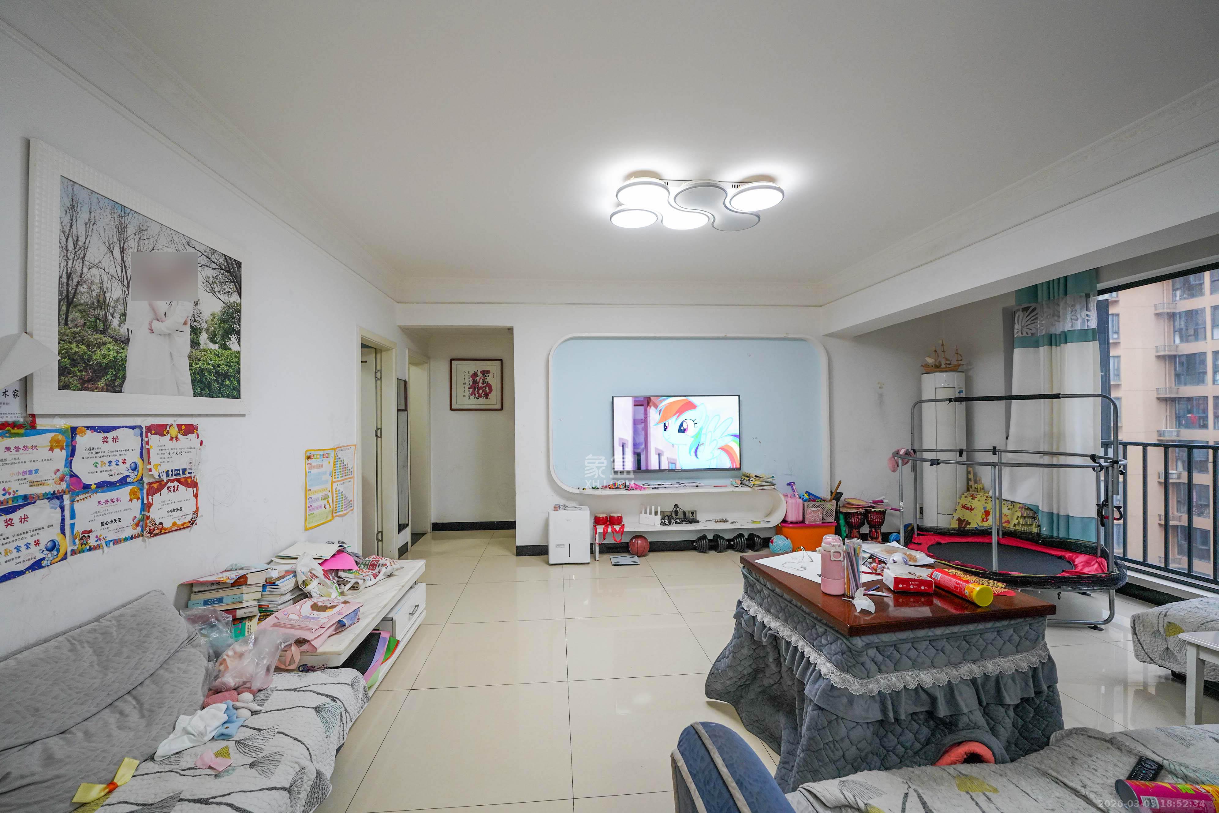 怡海星城  3室2厅2卫    65.0万