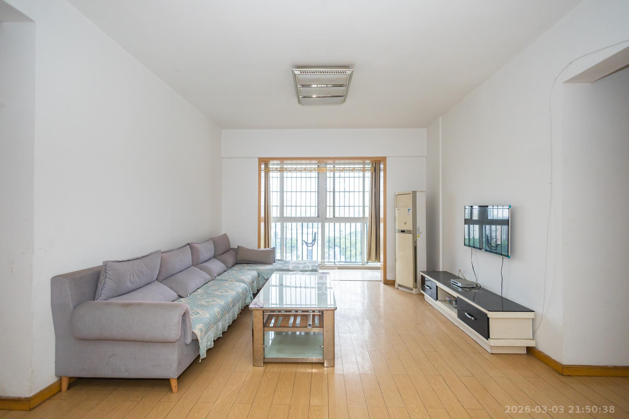 开源鑫景  1室2厅2卫    60.0万