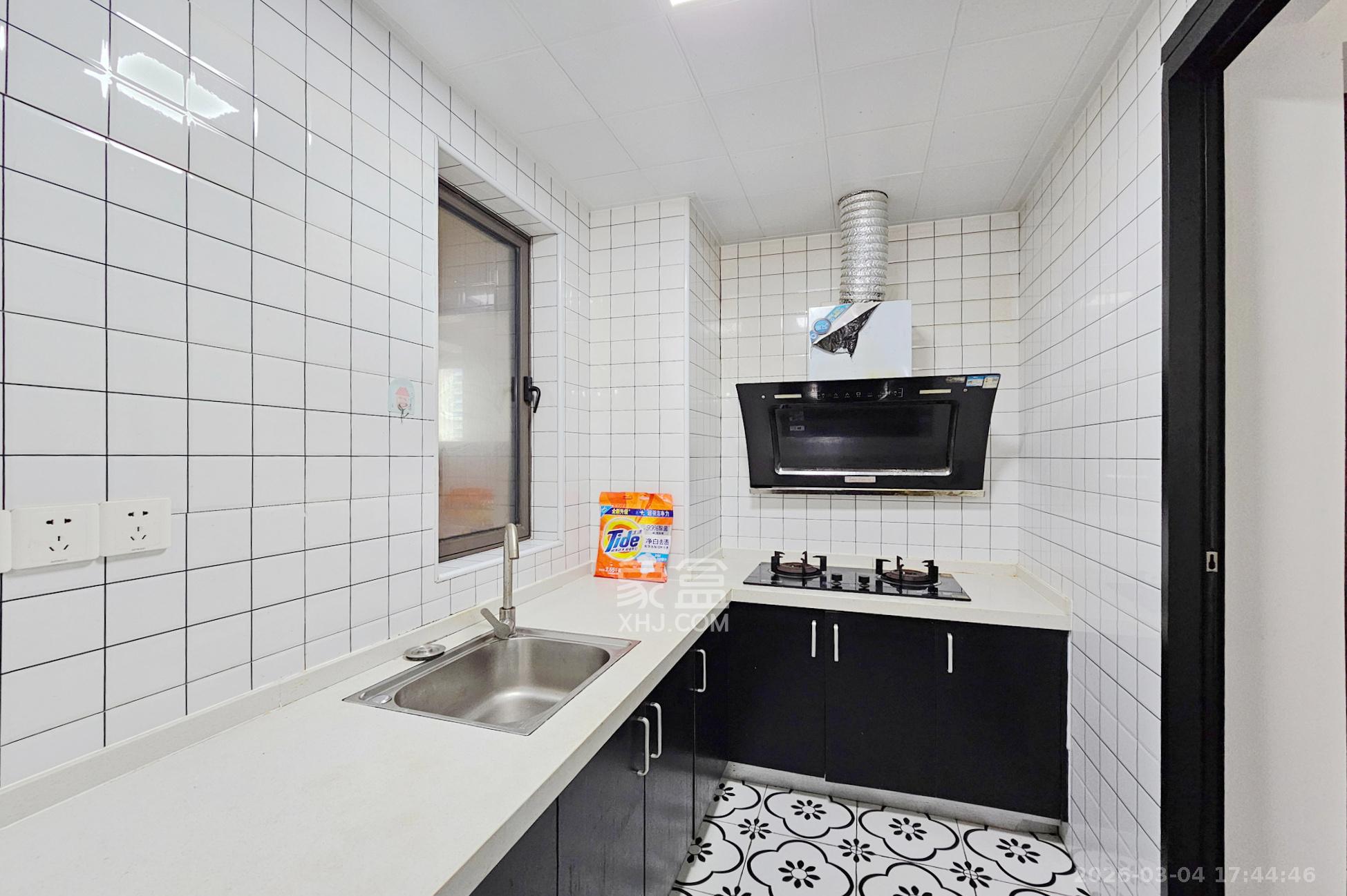 阳光城尚东湾蓝莓苑 3室2厅1卫 75.8万 阳光城尚东湾蓝莓苑 3室2厅1卫 75.8万其他