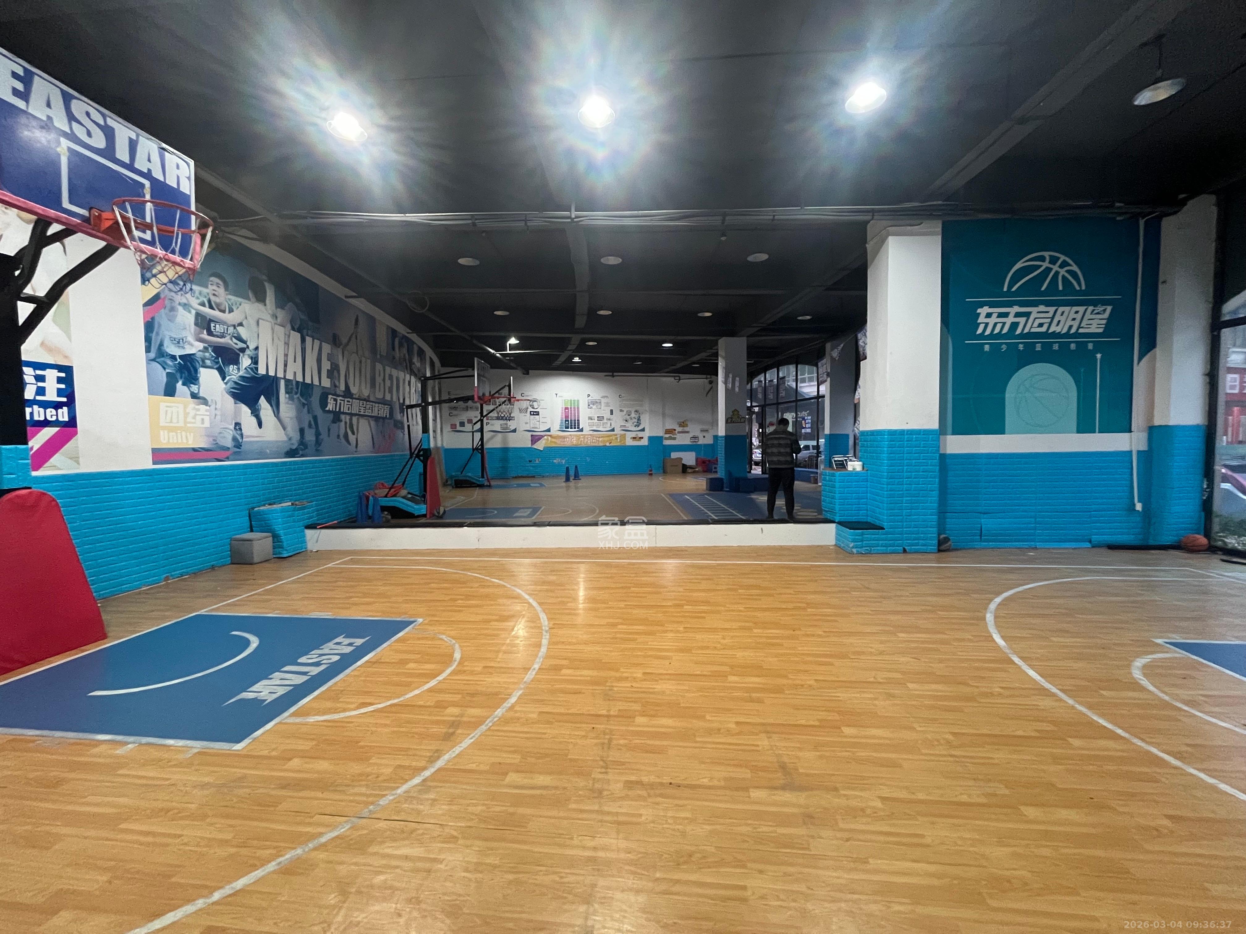 上河国际C区   300.0㎡      3000.0元/月室内图