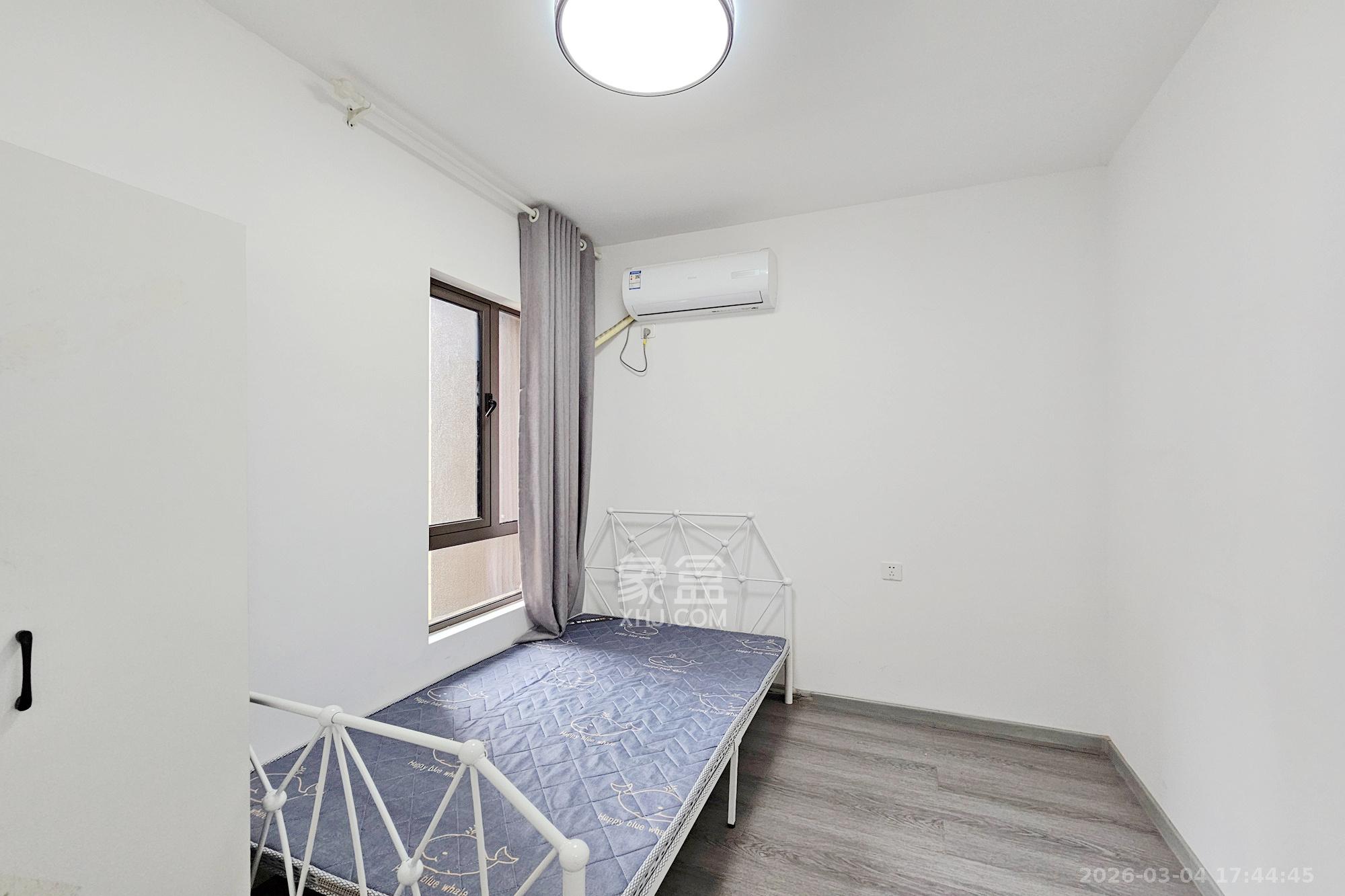 阳光城尚东湾蓝莓苑 3室2厅1卫 75.8万 阳光城尚东湾蓝莓苑 3室2厅1卫 75.8万卧室