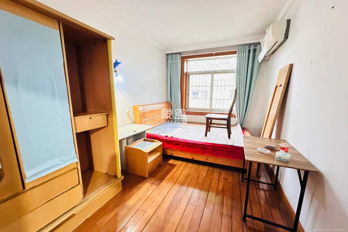 解放四村石子冲 2室1厅1卫 1300.0元/月 解放四村石子冲 2室1厅1卫 1300.0元/月室内图