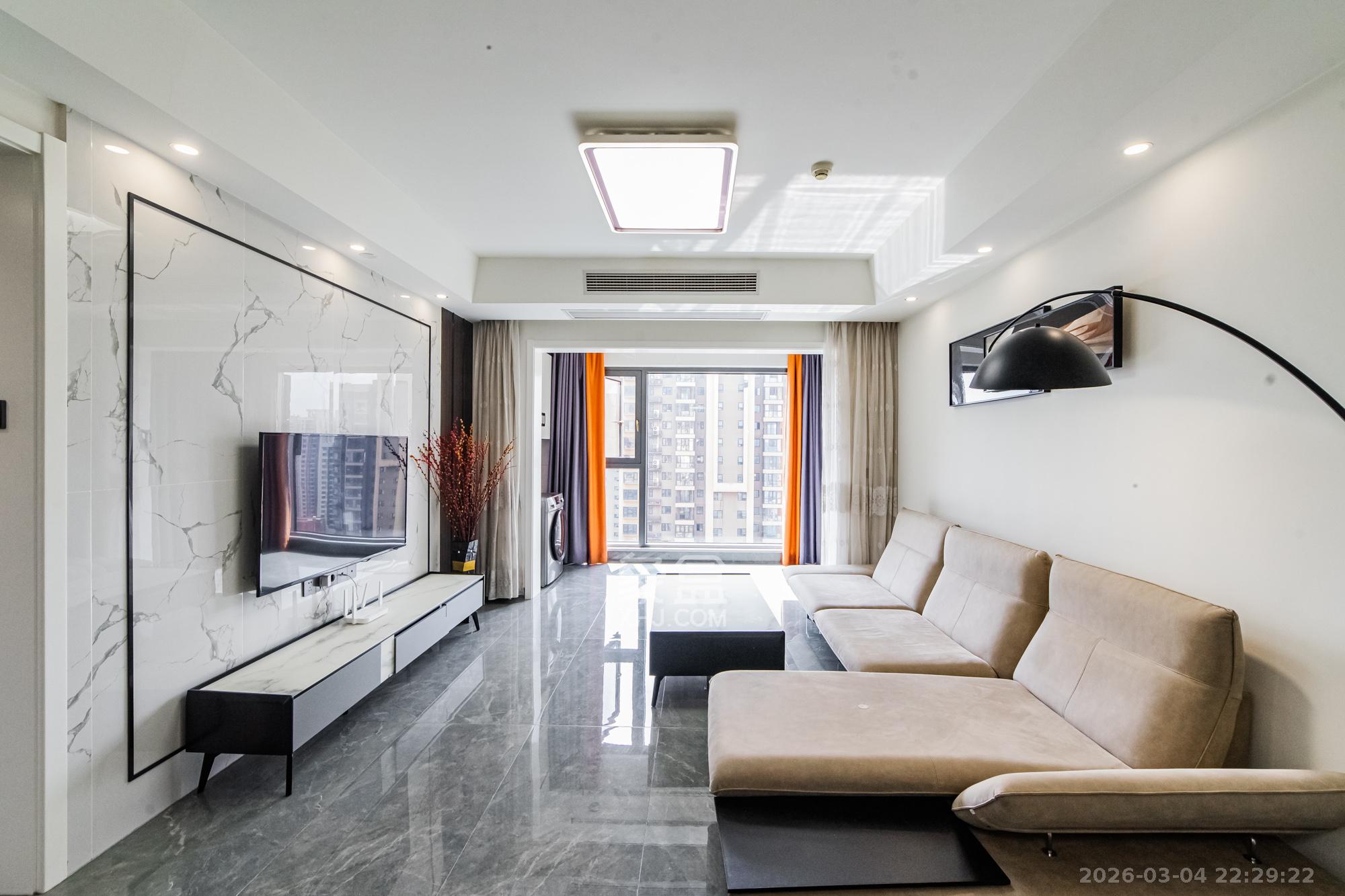 北辰三角洲C3区  3室1厅1卫    165.0万