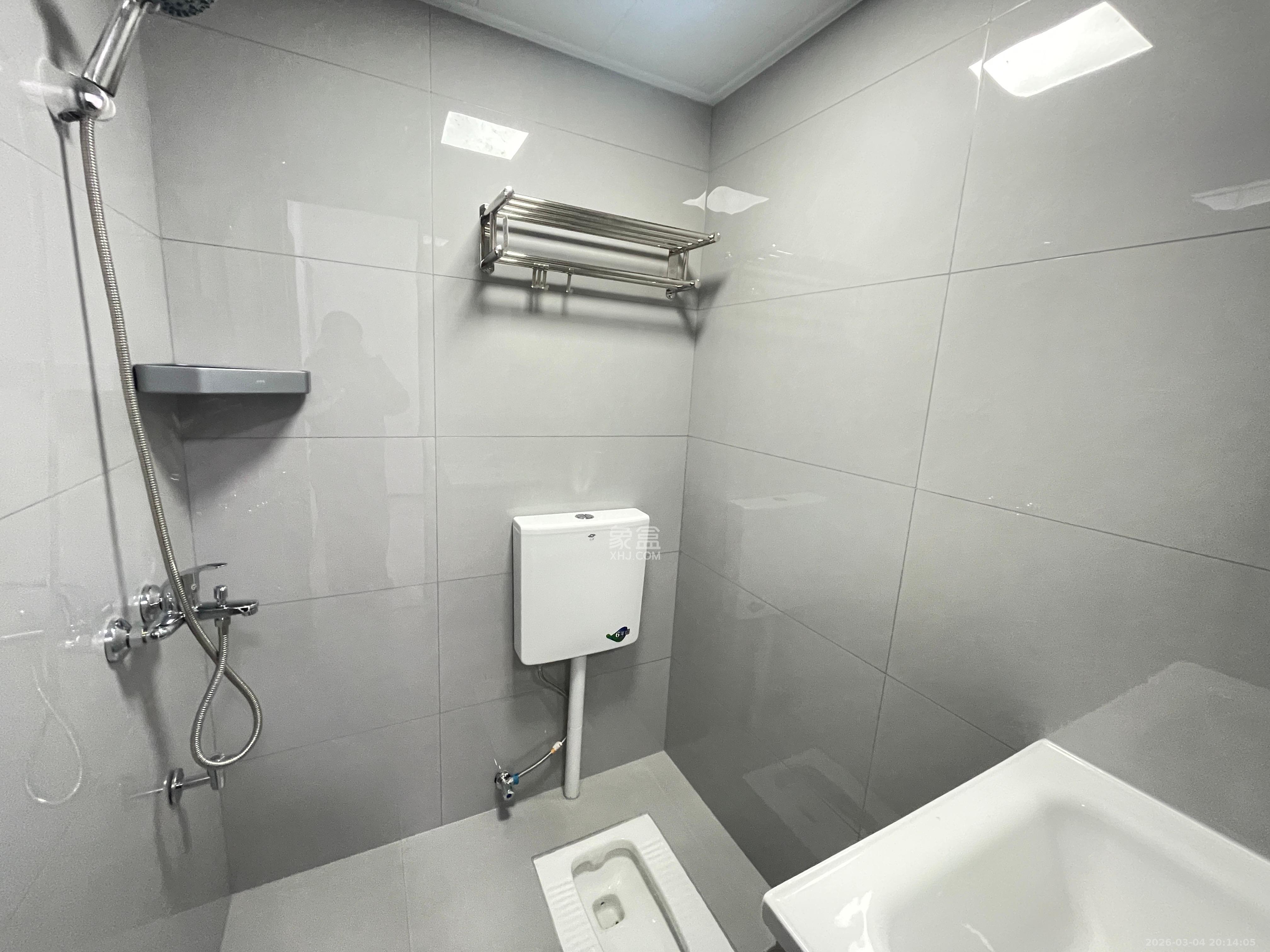 唐桂家园  2室1厅1卫    2000.0元/月