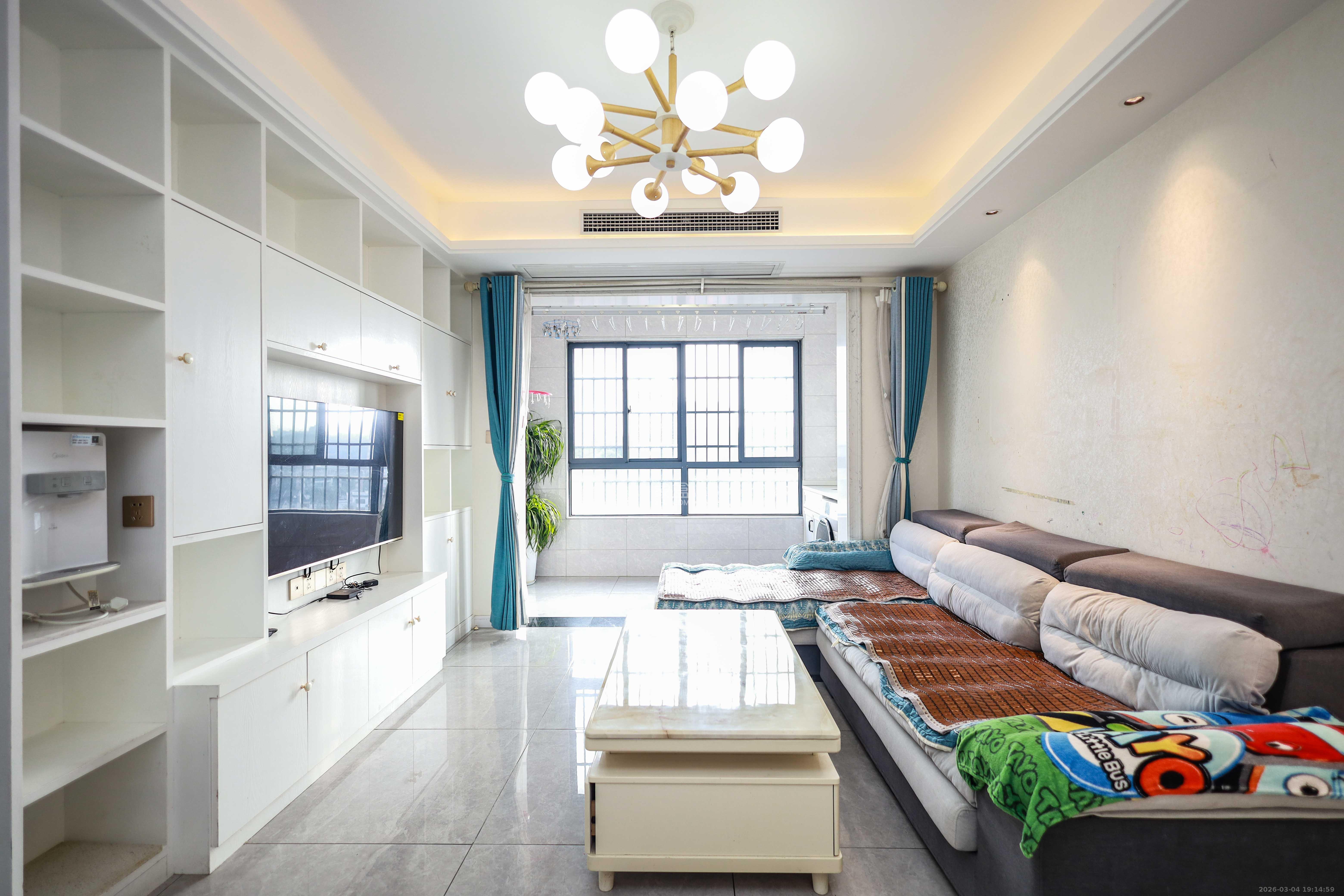 金鹰玖珑山  3室2厅2卫    70.8万