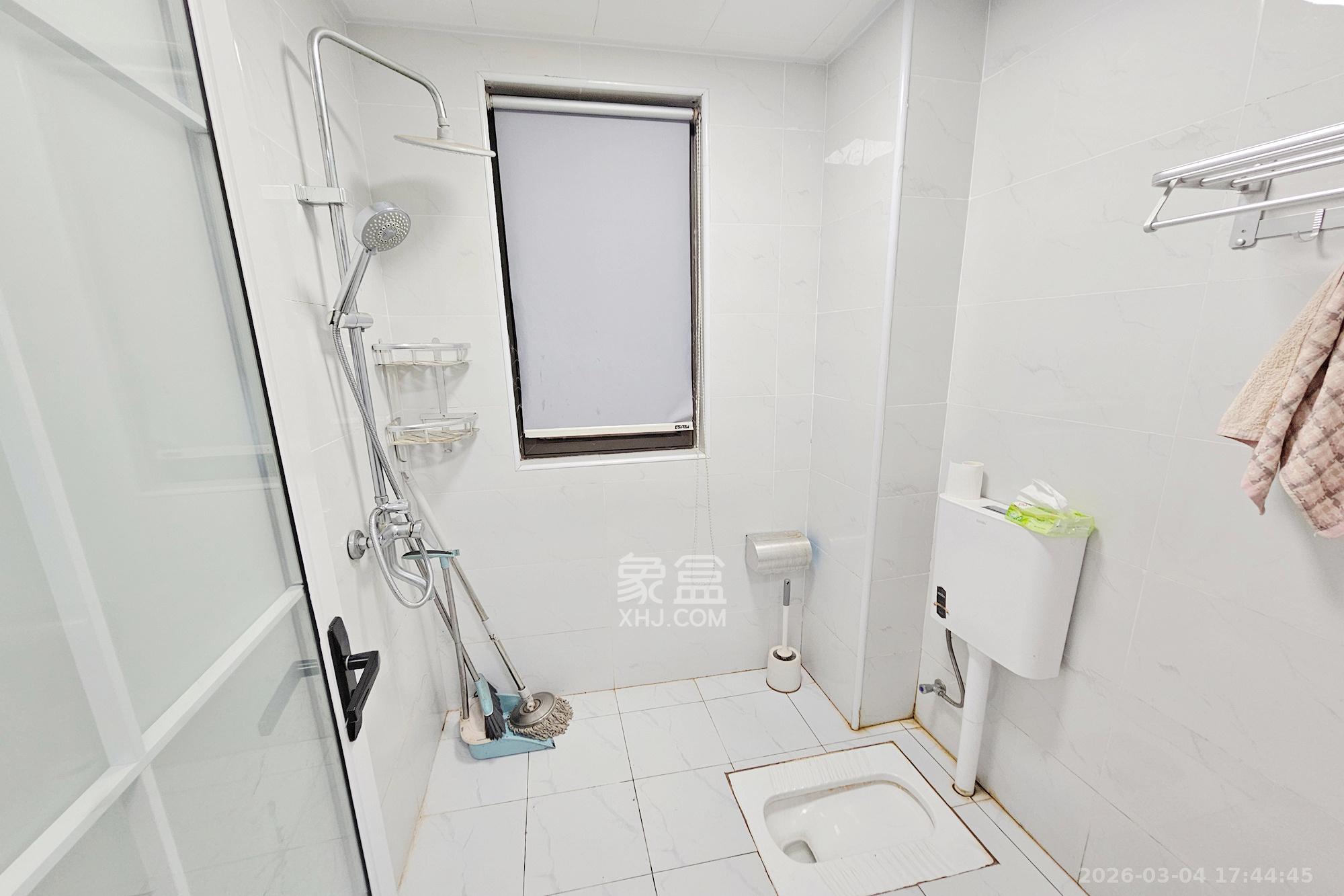 阳光城尚东湾蓝莓苑  3室2厅1卫    75.8万其他