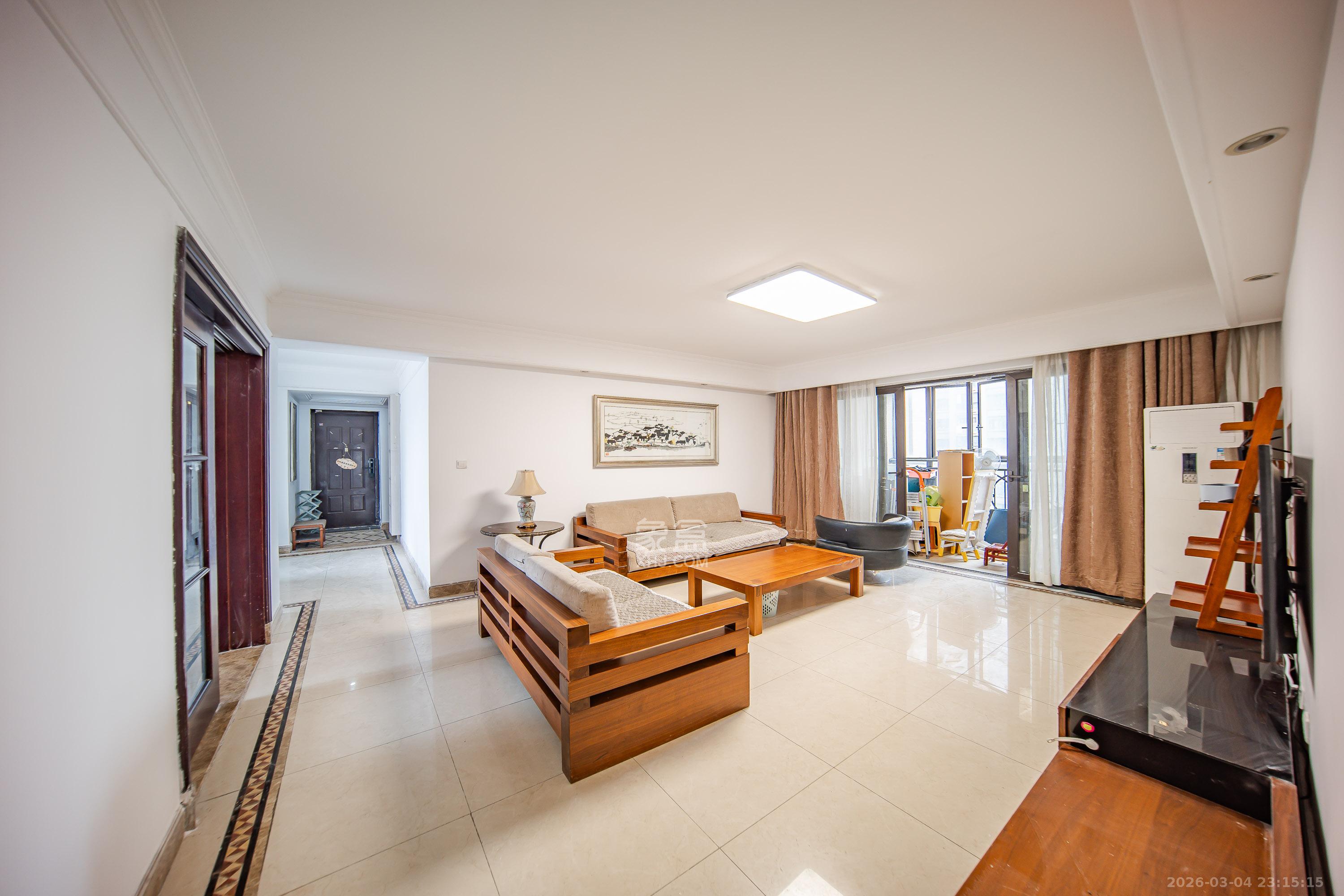 中海国际一期  4室2厅2卫    89.8万