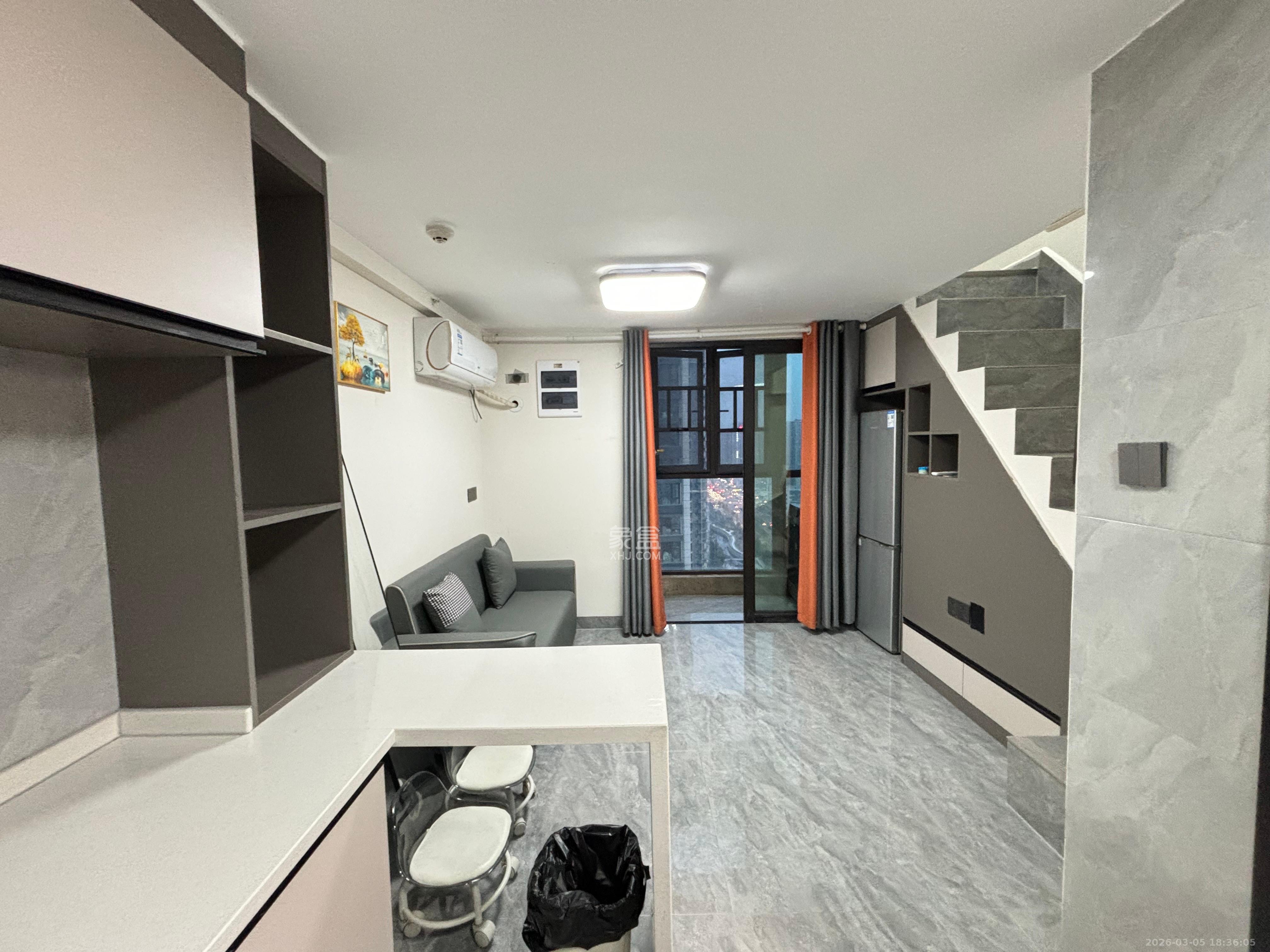 万科金色梦想B区  2室1厅1卫    1800.0元/月