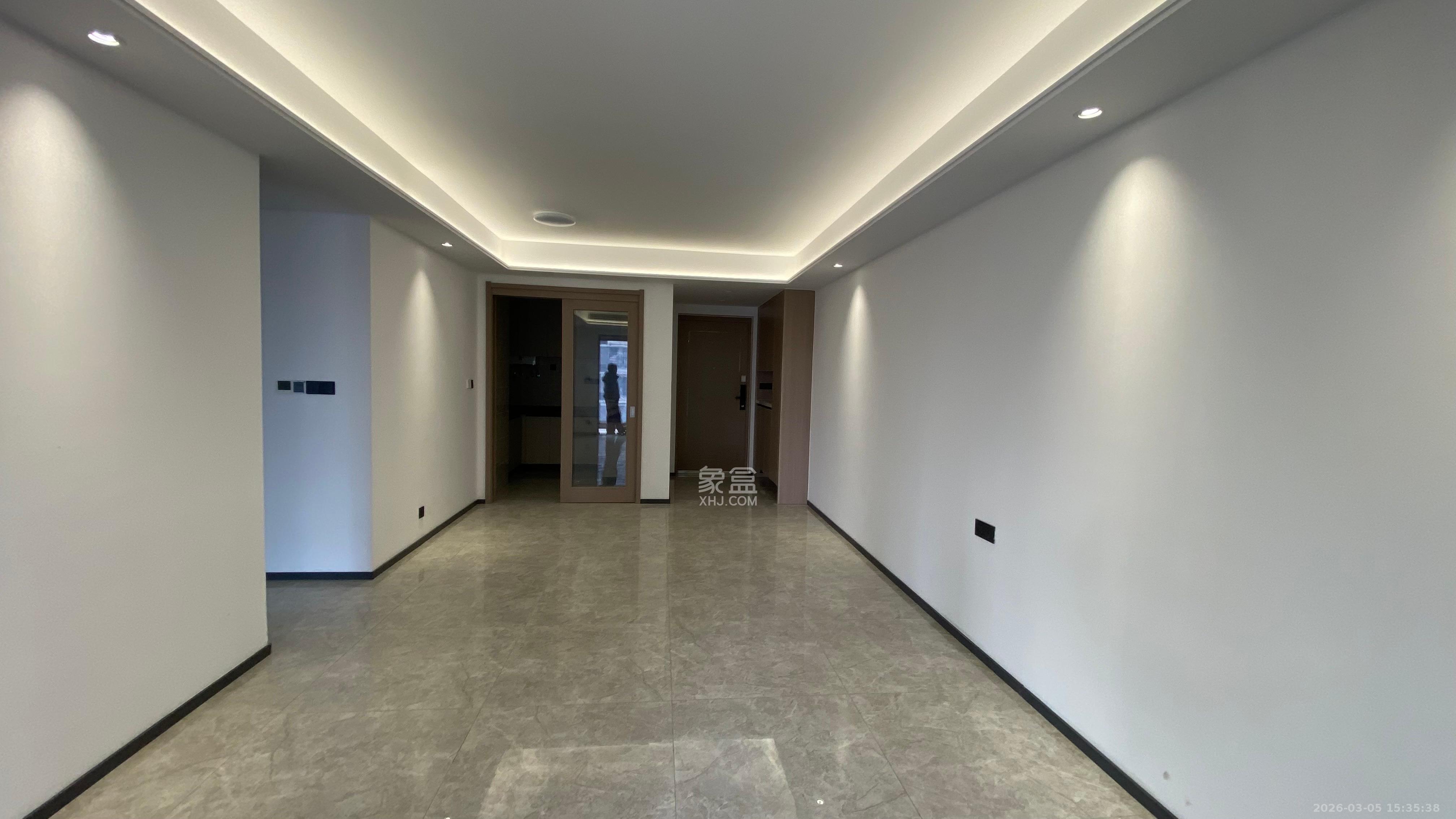 德奥上河城章  3室2厅2卫    3000.0元/月