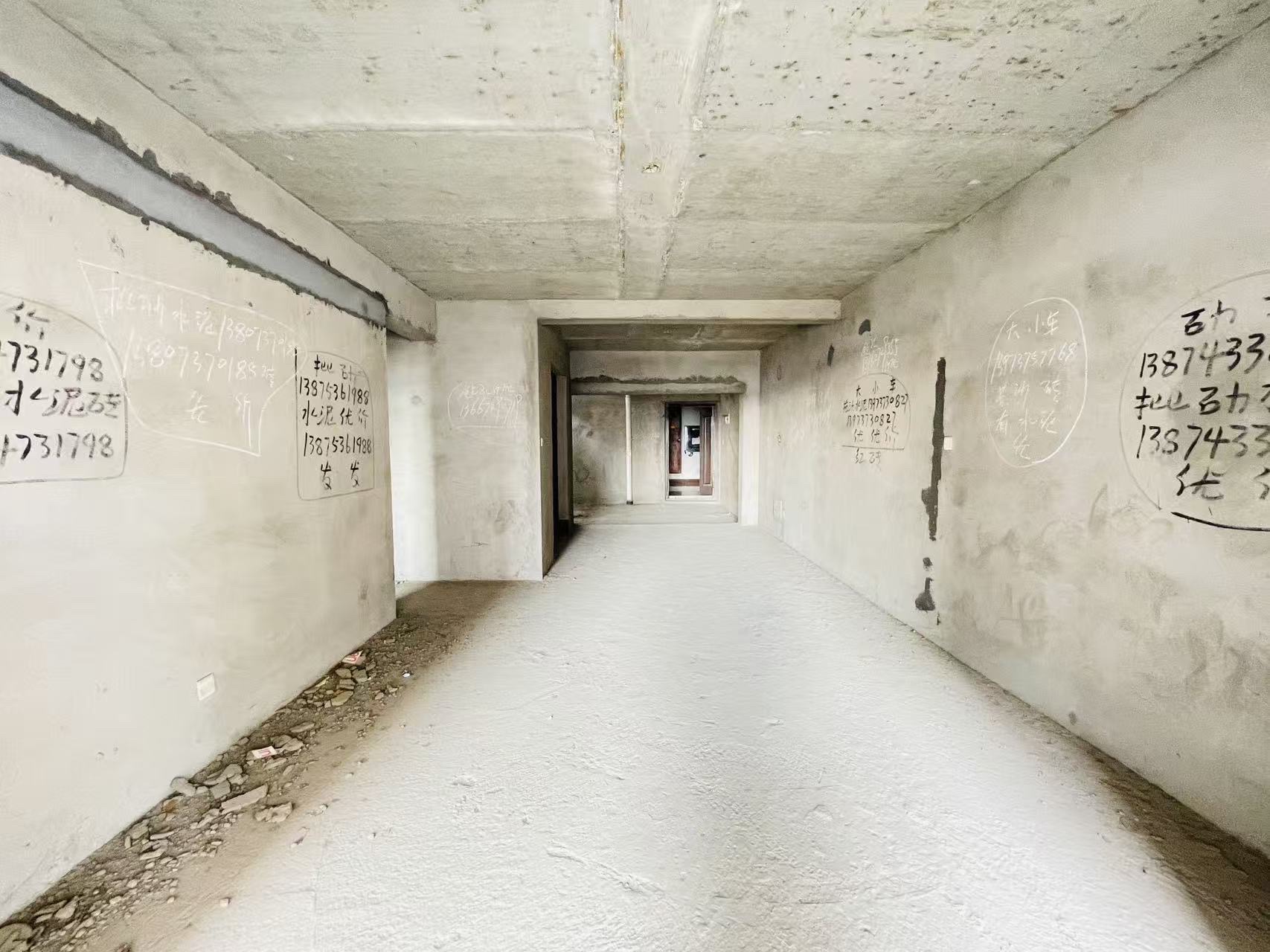 梓山湖领御  1室2厅2卫    45.8万